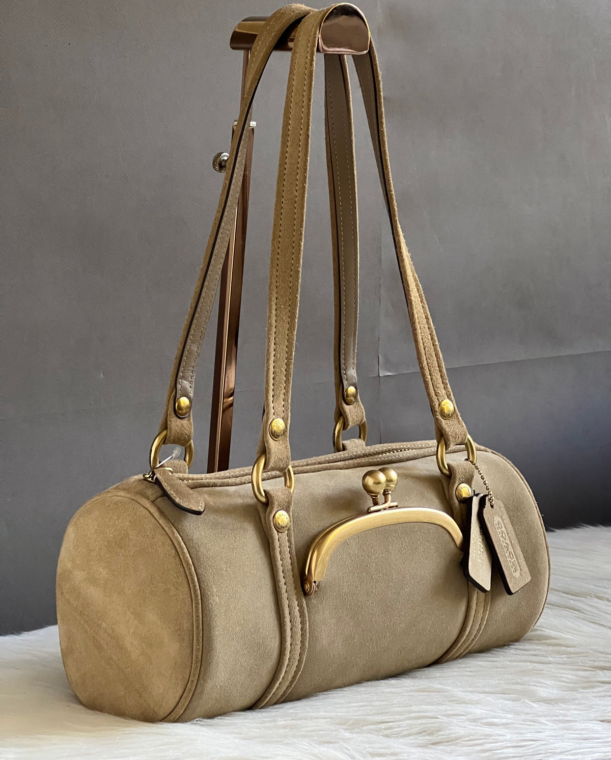 Coach Kisslock Barrel Bag 28