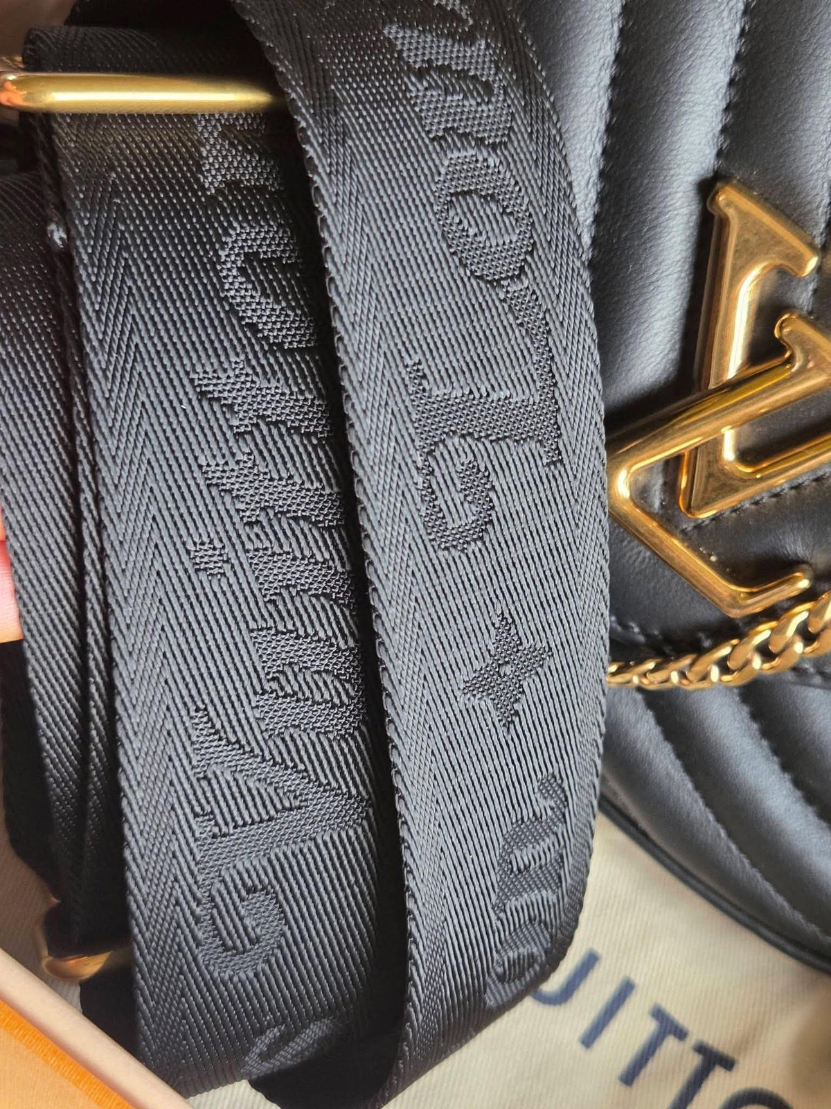Louis Vuitton New Wave Multi Pochette
