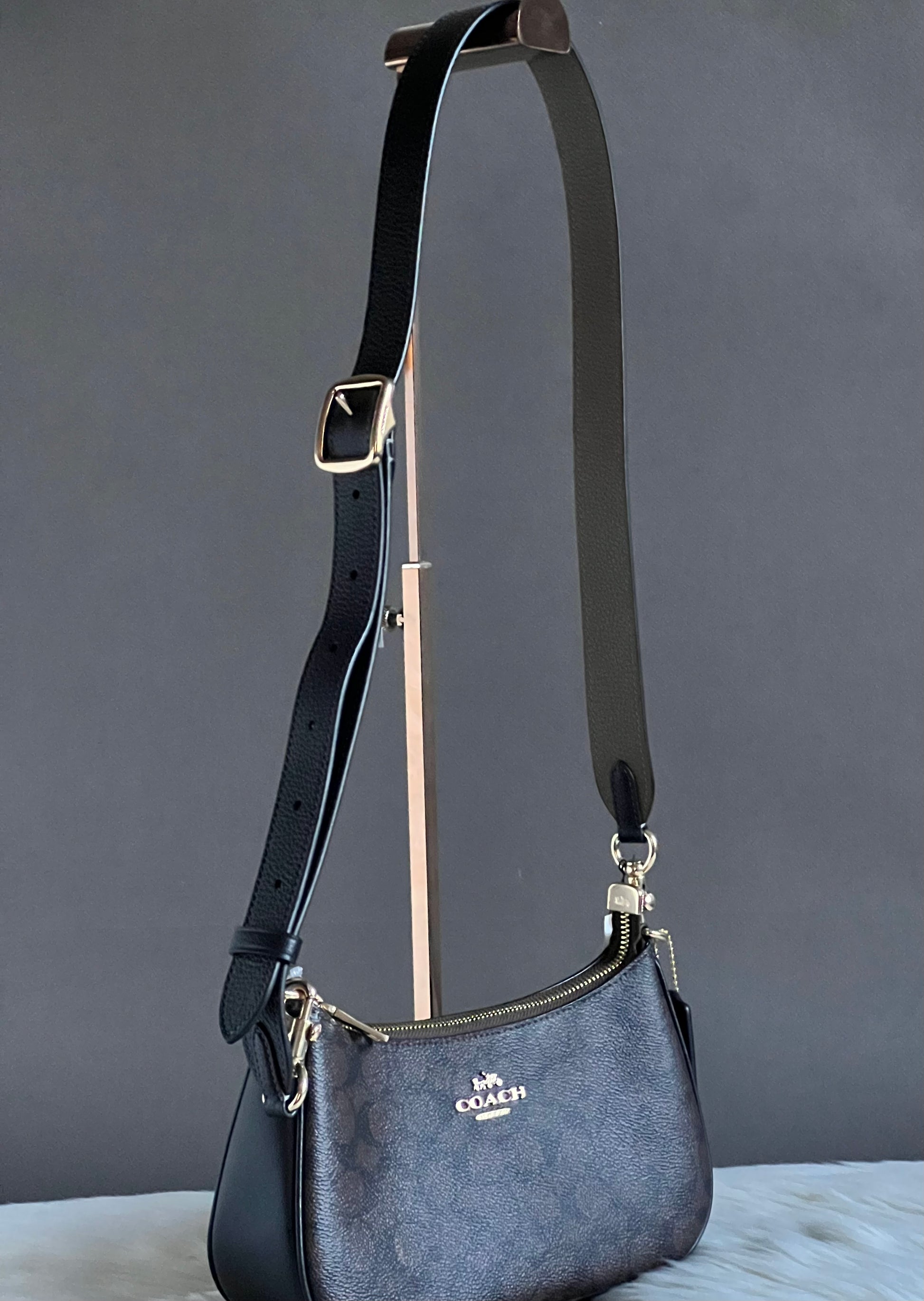 Coach Reversible Strap – Club de Mode
