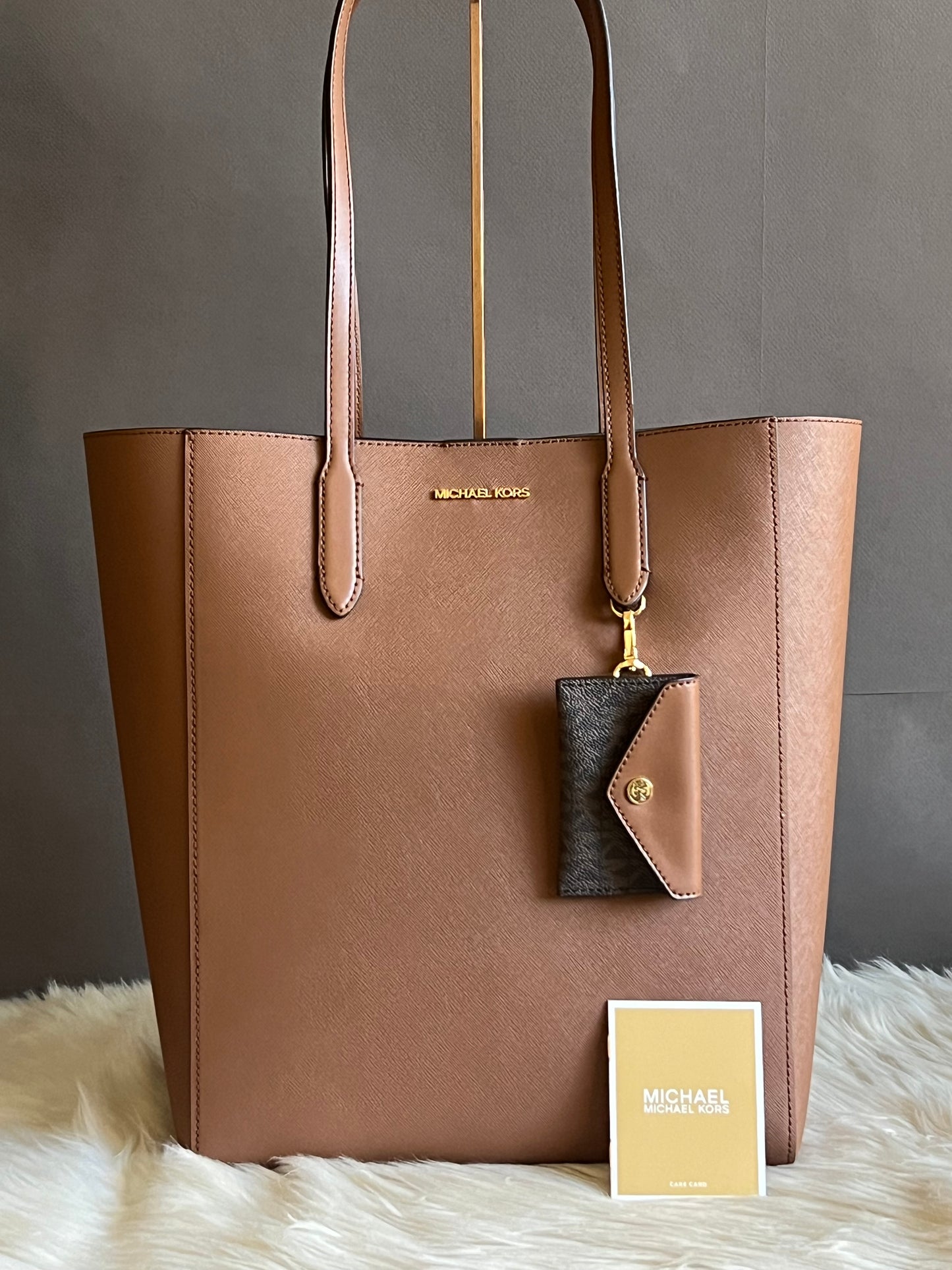 Michael Kors Vincent Large Saffiano Leather Tote Bag with Card Case