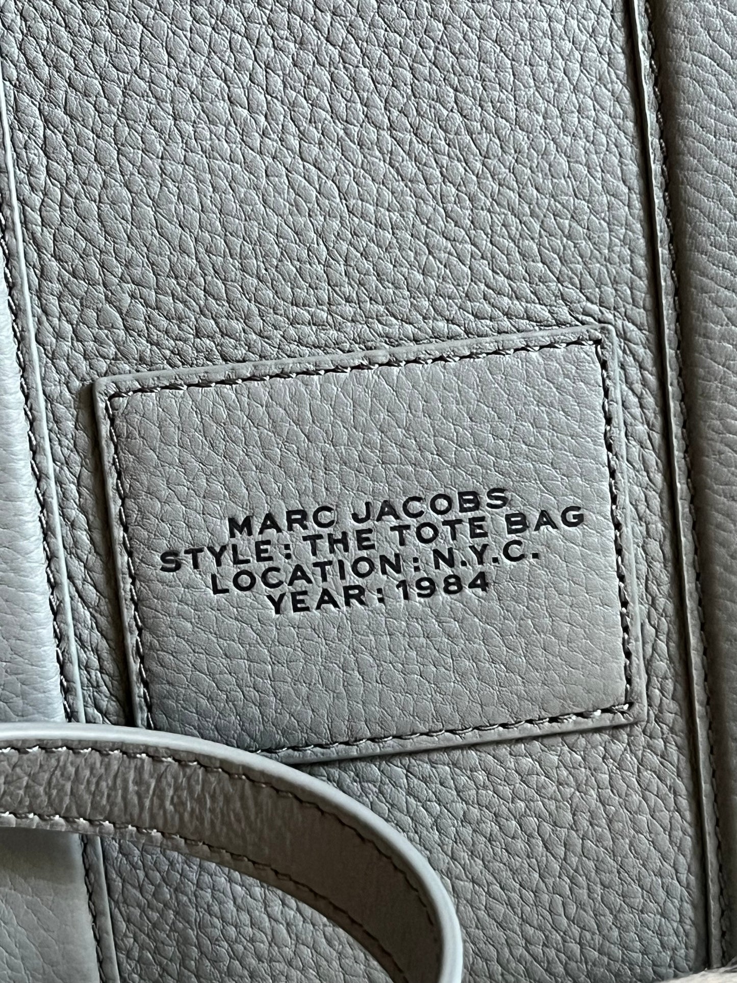 Marc Jacobs The Leather Small Tote Bag