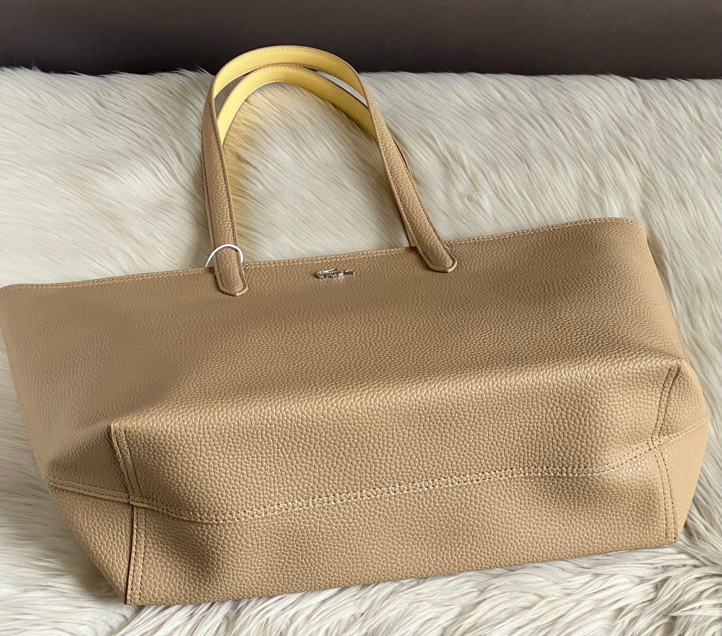 Lacoste Women’s Anna Zip Tote Bag