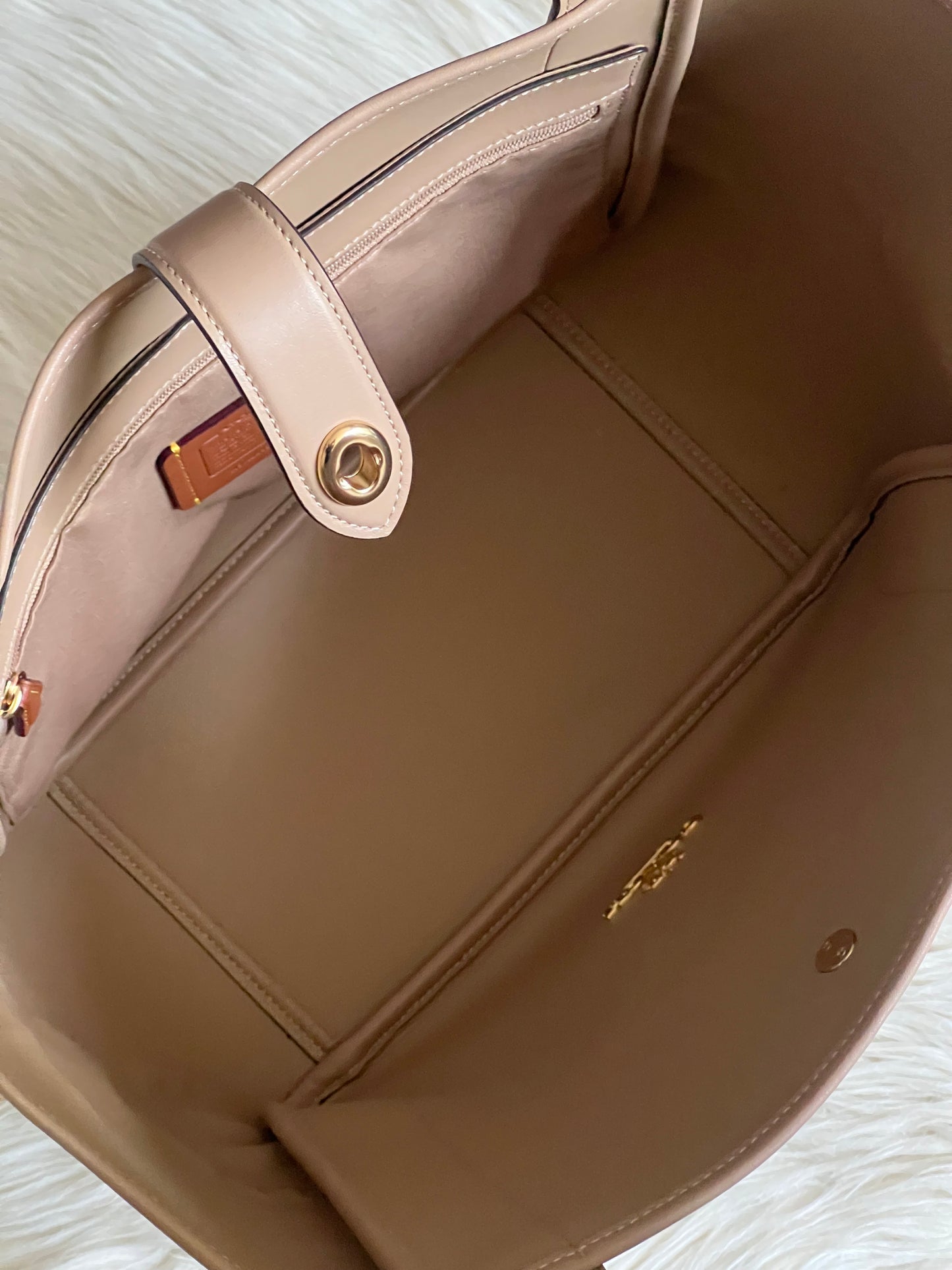 Coach Hadley Turnlock Tote Bag with Signature Canvas