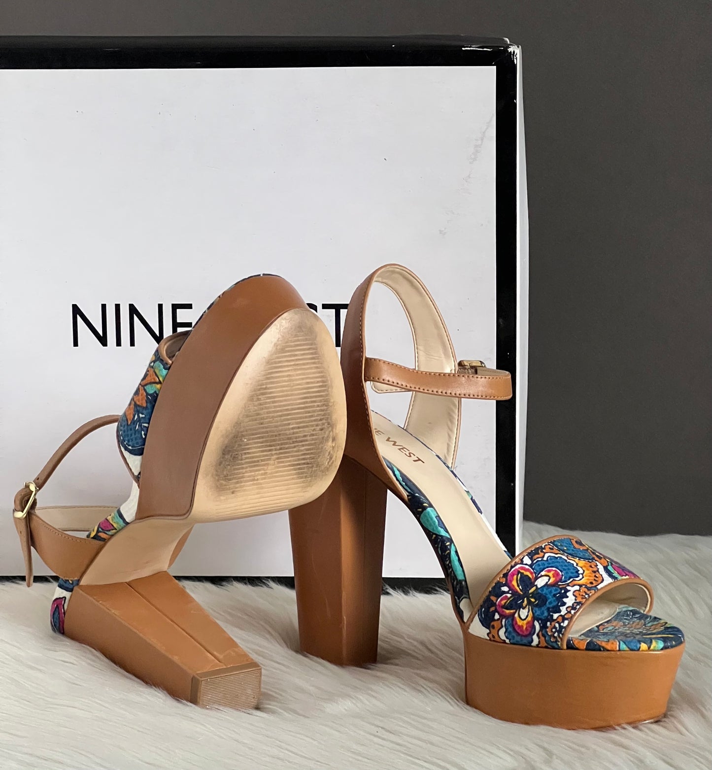 Nine West Carnation Platform Sandal