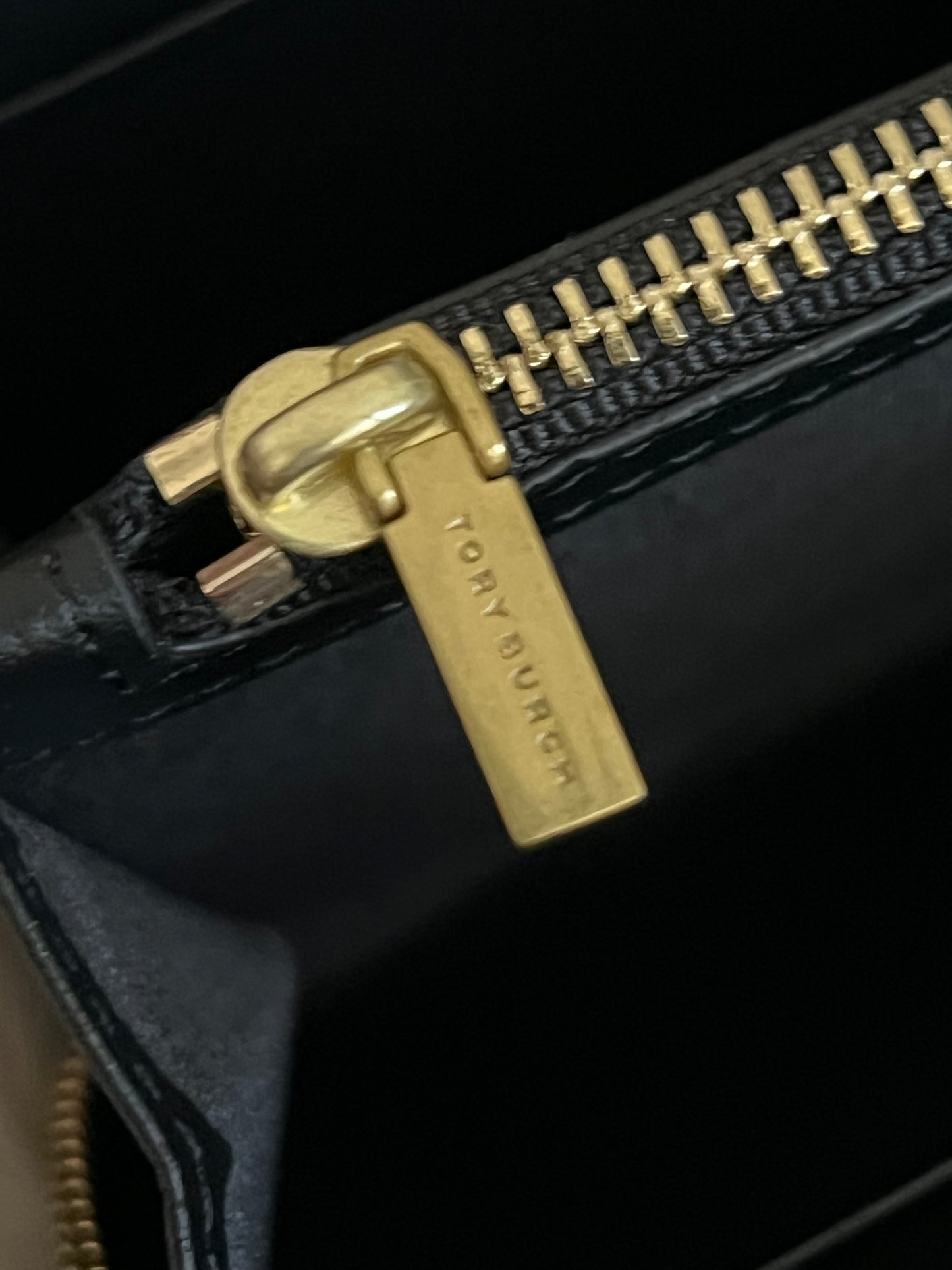 Tory Burch Kira Diamond Quilted Zip Continental Wallet