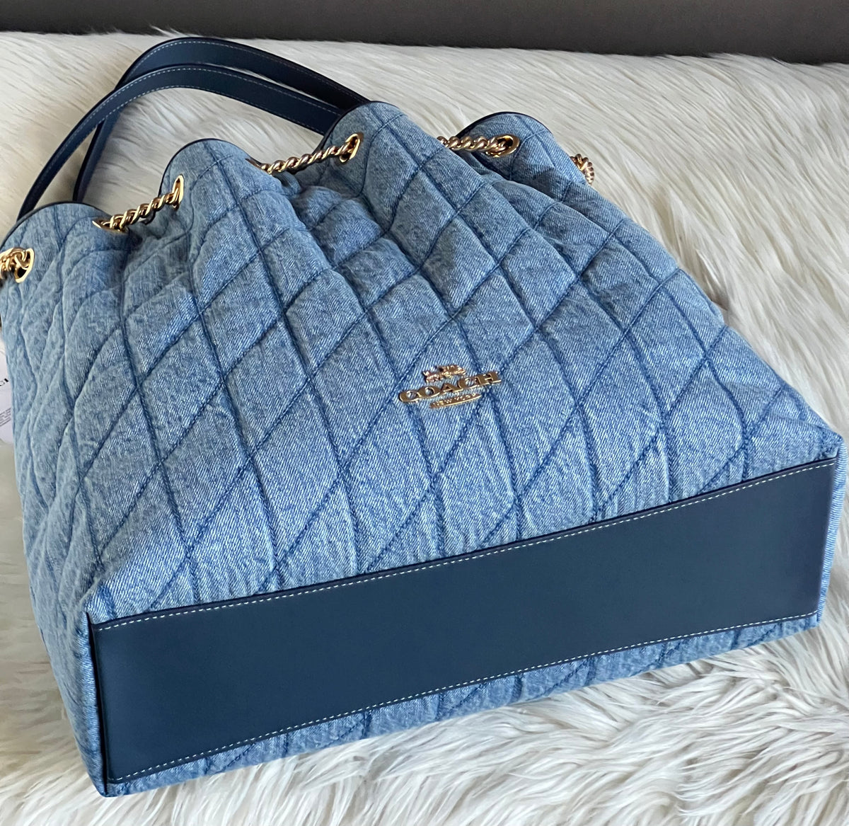 Coach Evelyn Large Shoulder Bag