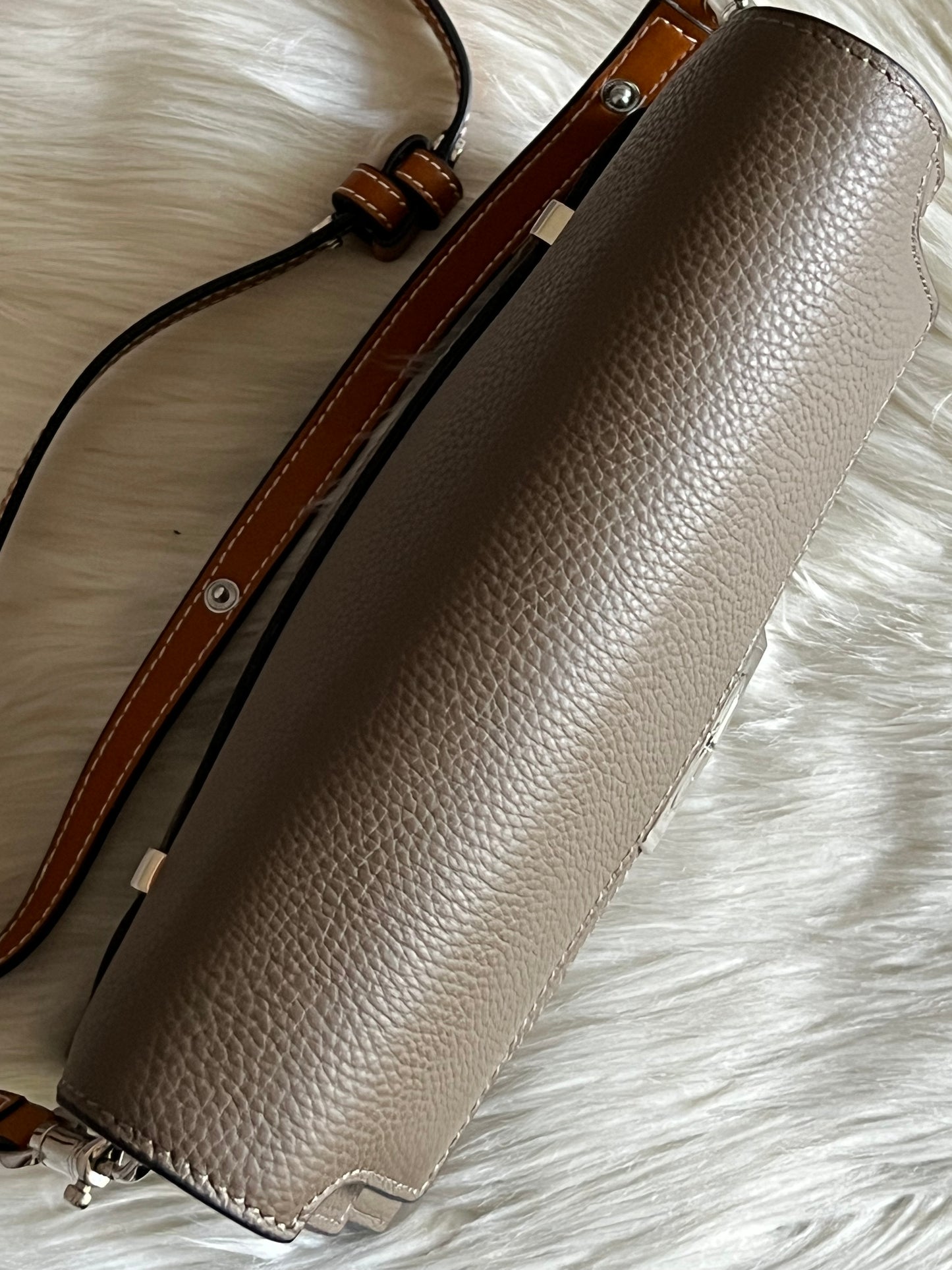 Tory Burch Lee Radziwill Pebbled Shoulder Bag