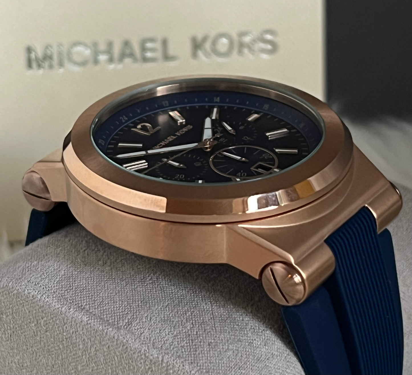 Michael Kors Men’s Dylan Rose Gold-Tone with Navy Silicone Strap