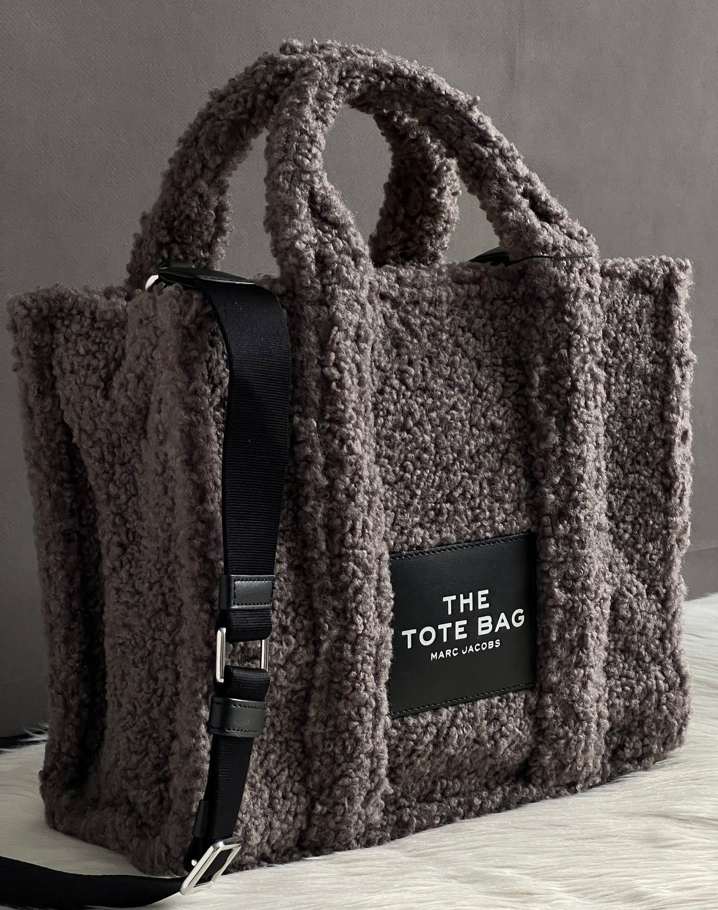 Marc Jacobs The Teddy Medium Tote Bag