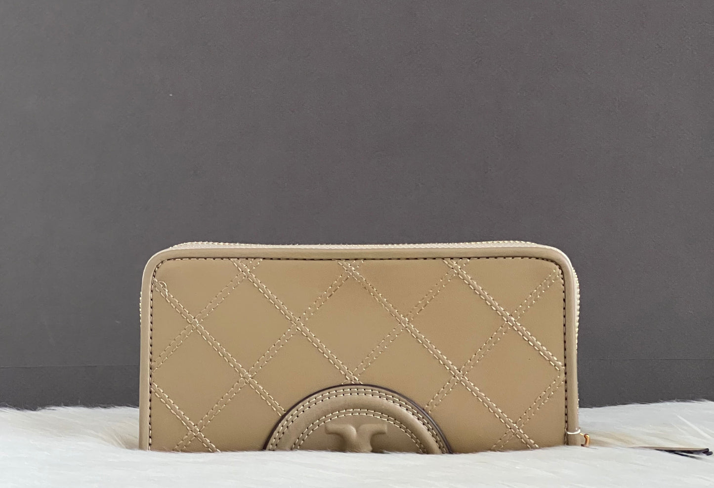 Tory Burch Fleming Soft Zip Continental Wallet