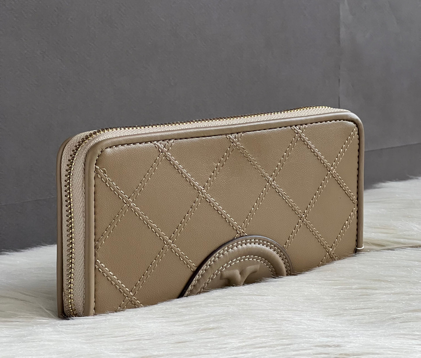 Tory Burch Fleming Soft Zip Continental Wallet