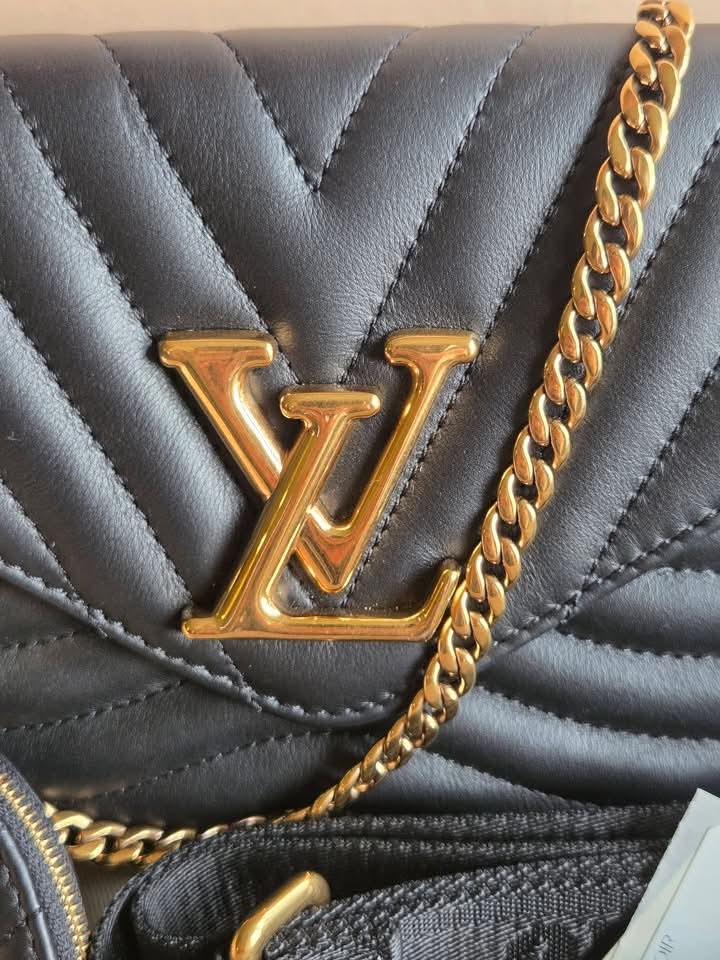 Louis Vuitton New Wave Multi Pochette