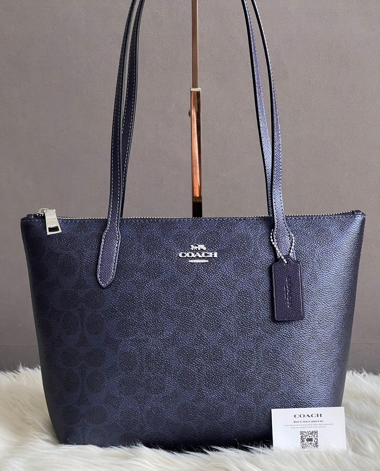 Coach Fiona Zip Tote Bag in Signature Canvas