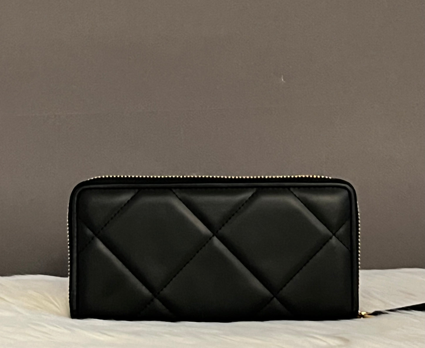 Tory Burch Kira Diamond Quilted Zip Continental Wallet