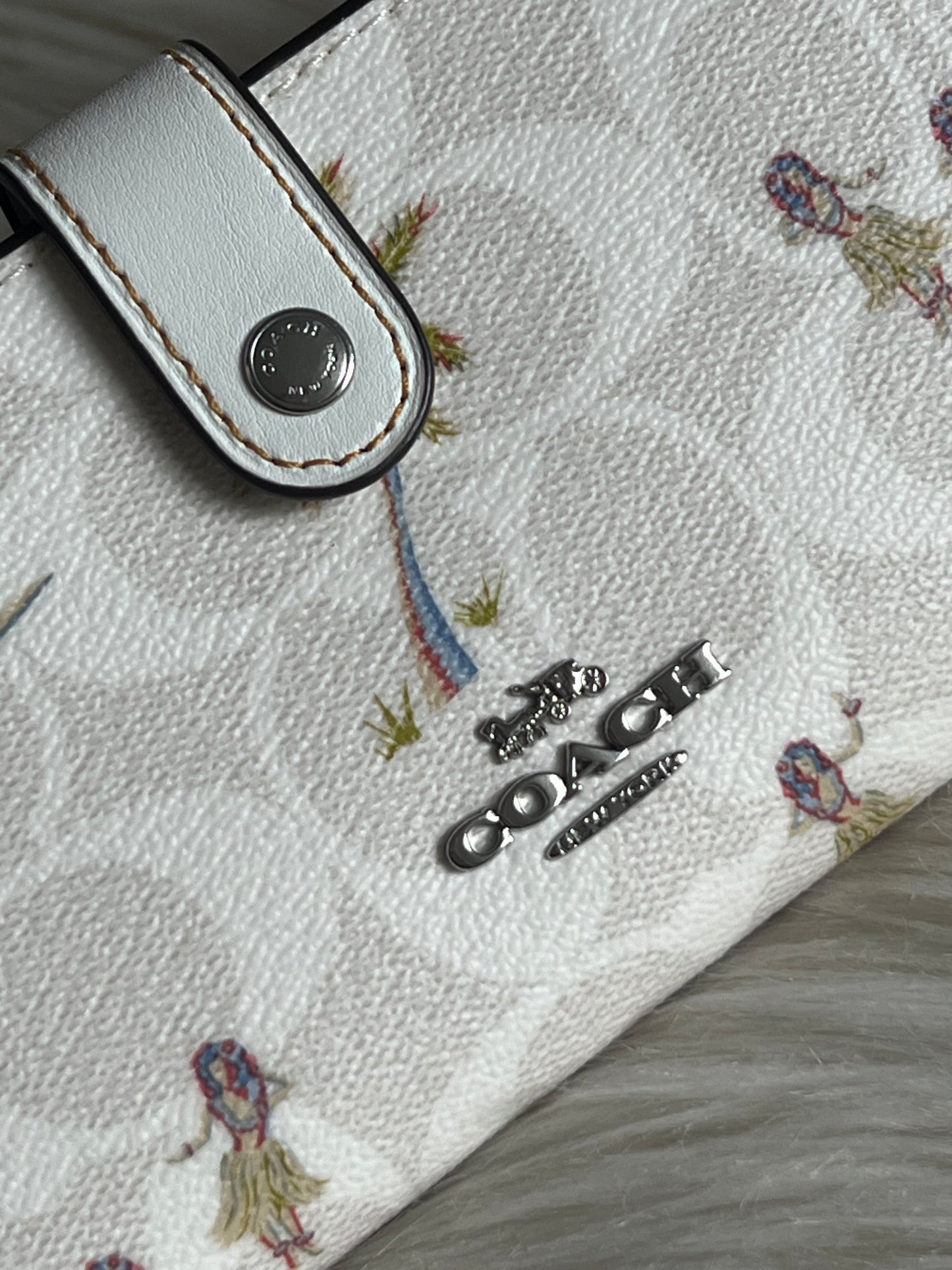 Coach Slim Wallet In Signature Canvas With Hula Print