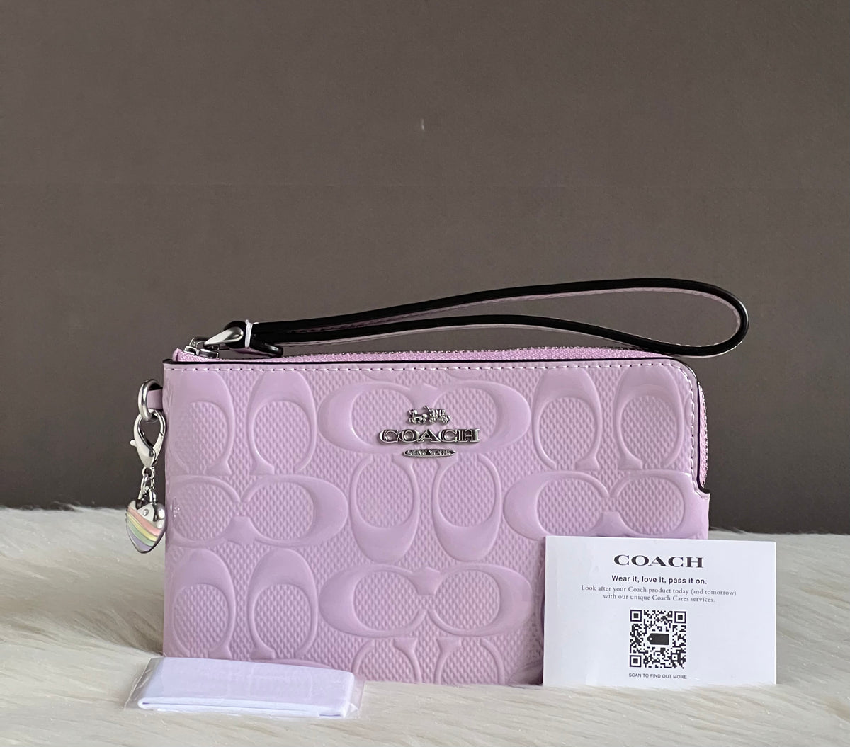 Coach Corner Zip Wrislet