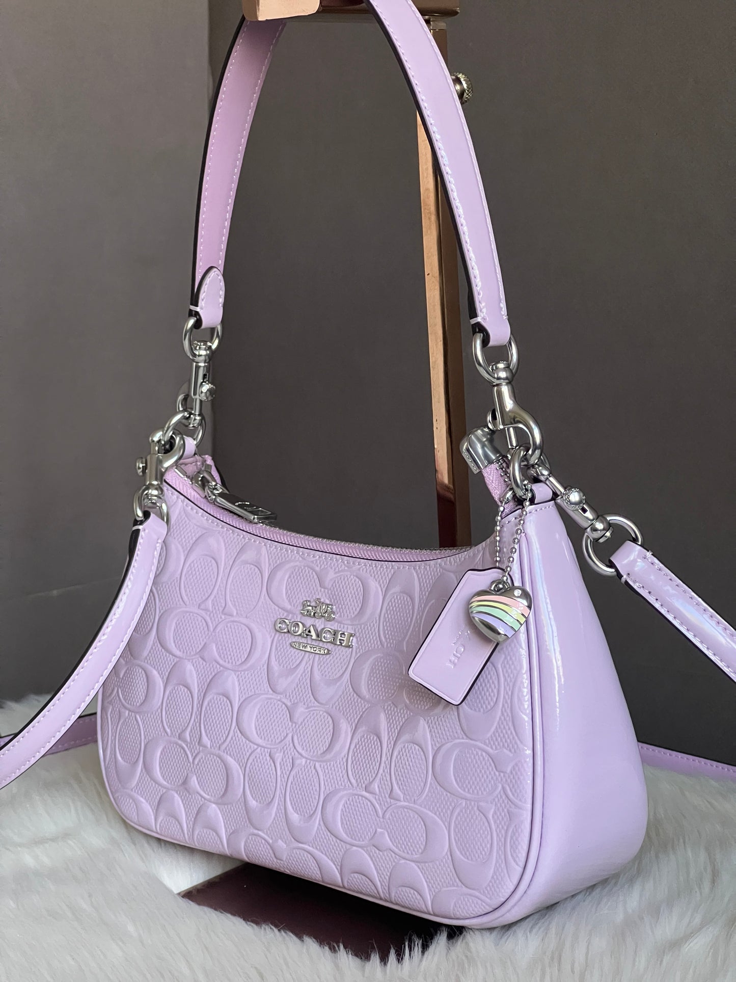 Coach Teri Shoulder Bag In Signature Leather With Heart Charm
