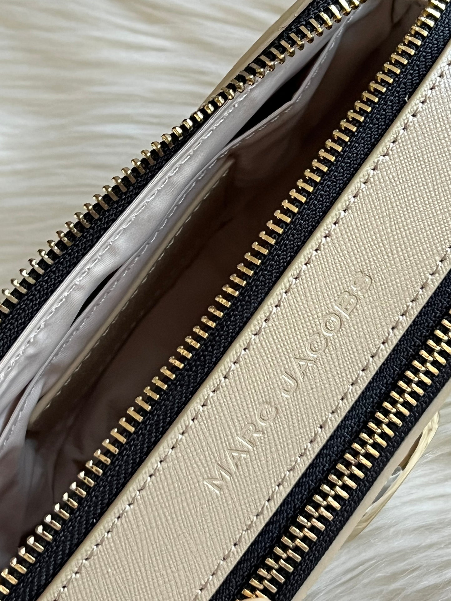 Marc Jacobs The Snapshot