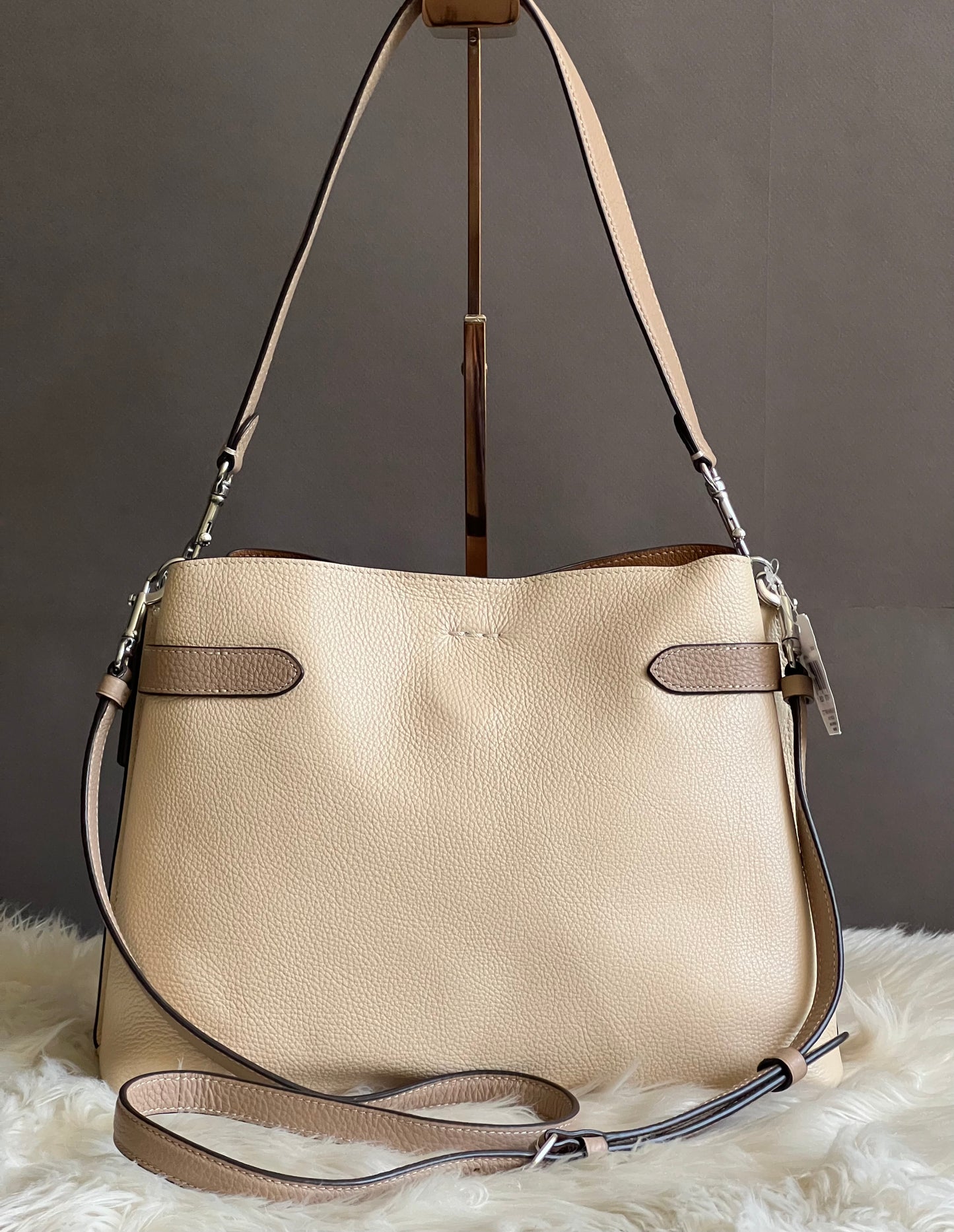 Coach Hanna Shoulder Bag