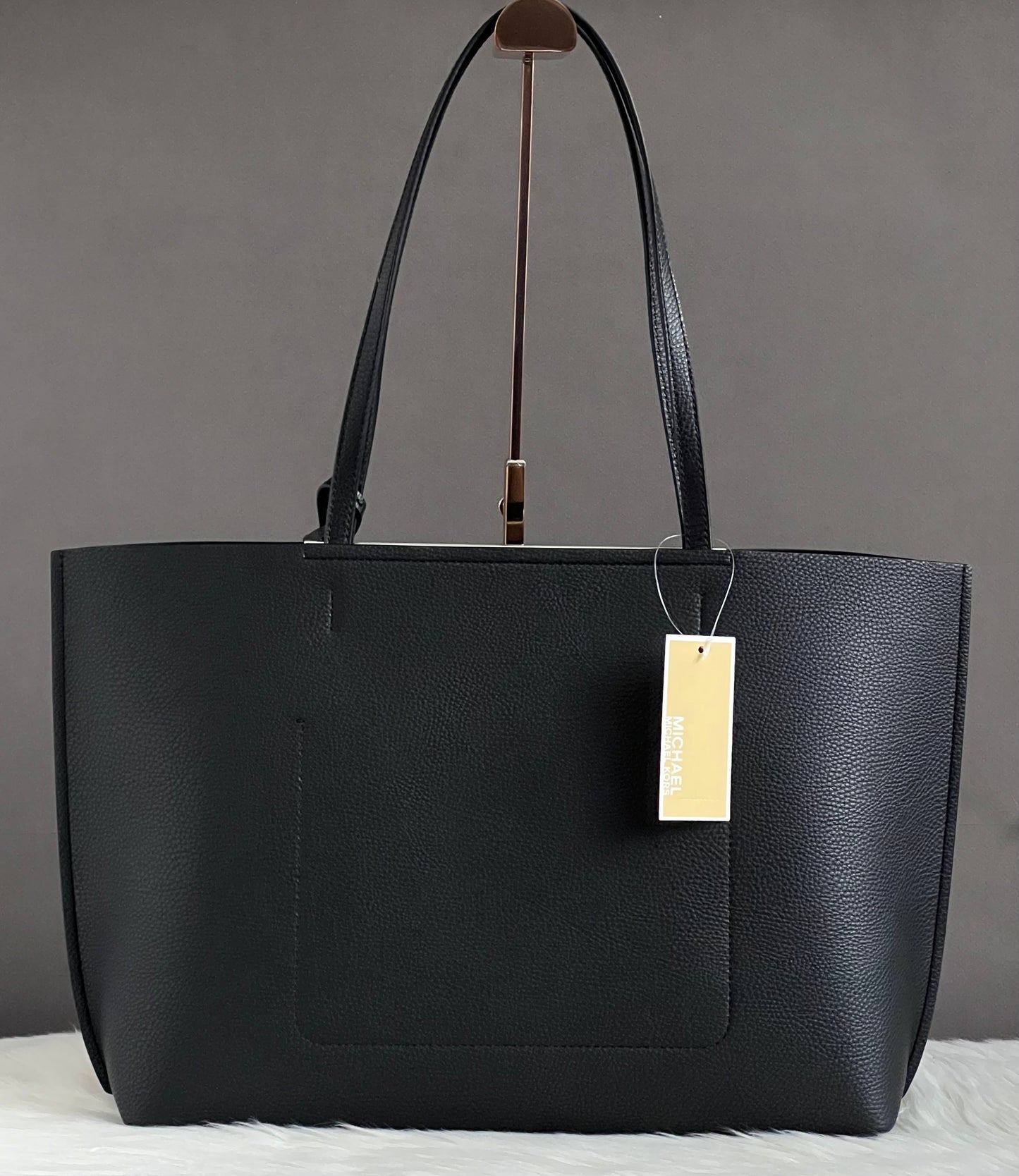 Michael Kors Evelyn Large Tote Bag