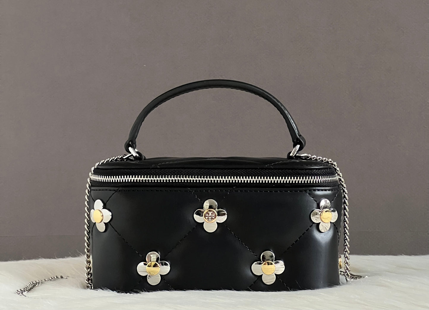 Tory Burch Kira Diamond Quilt Clover Vanity Case