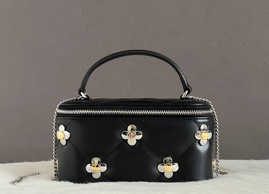 Tory Burch Kira Diamond Quilt Clover Vanity Case