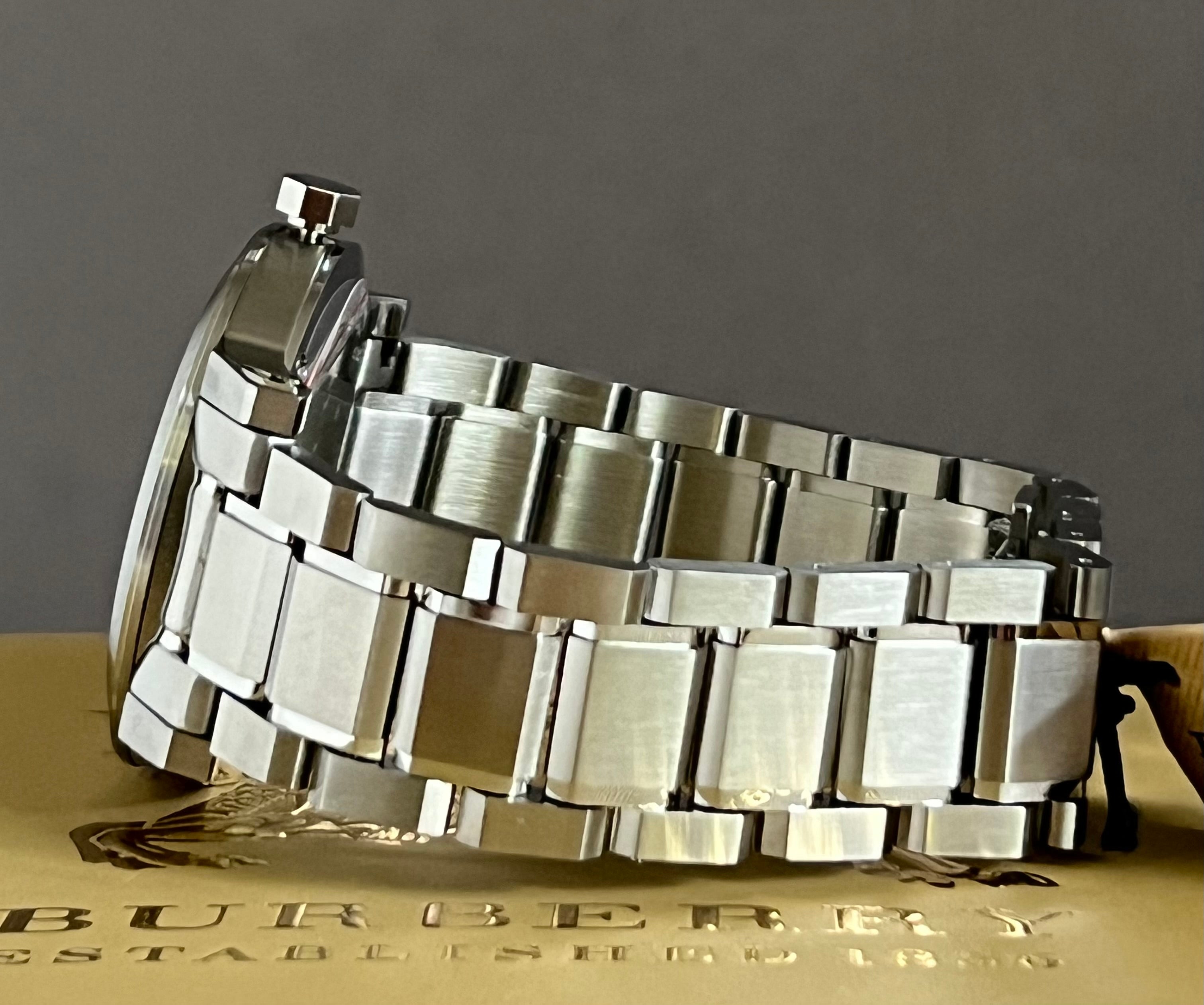 Burberry Men's The City Silver Dial Steel Watch – Club de Mode