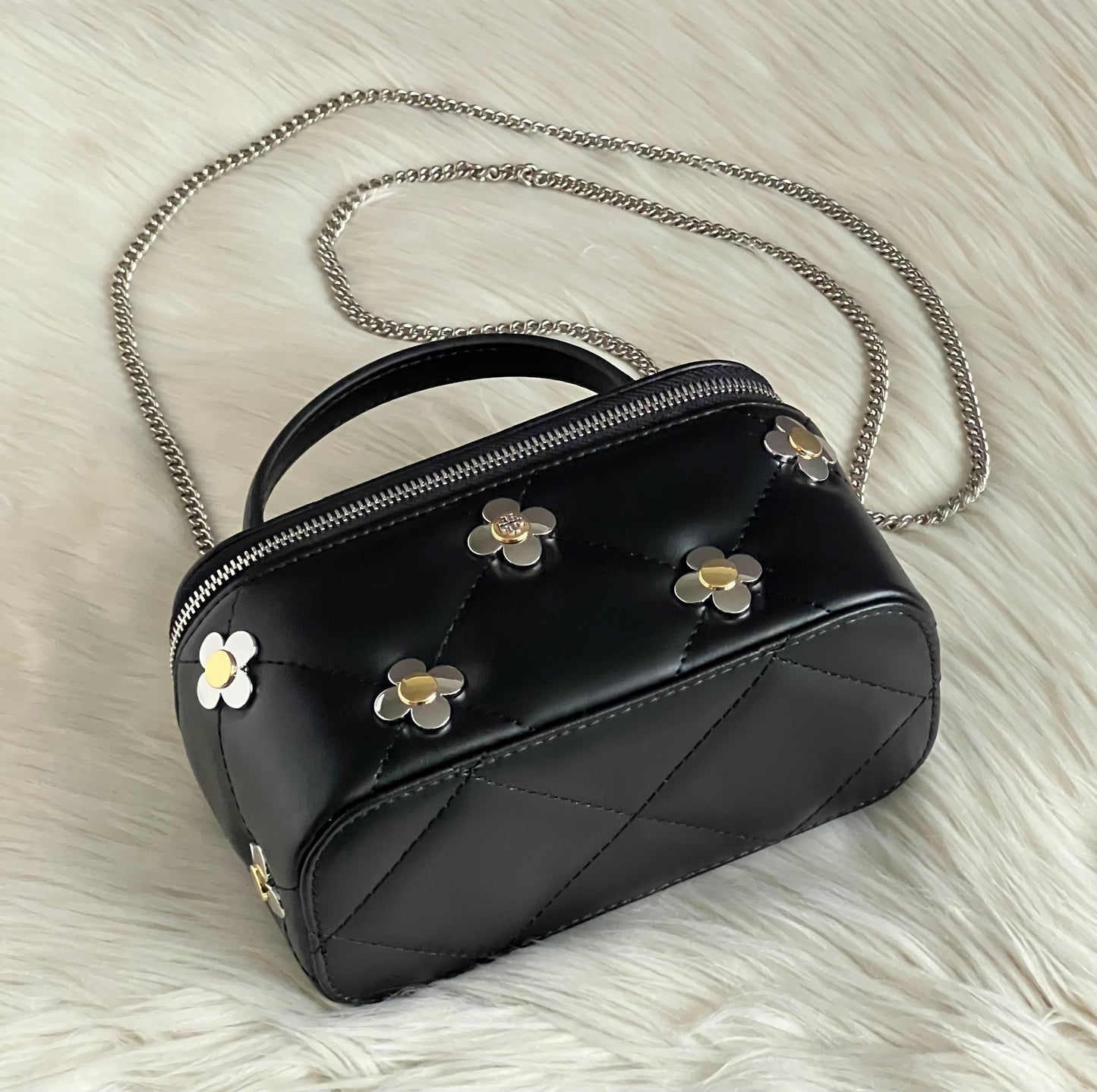 Tory Burch Kira Diamond Quilt Clover Vanity Case