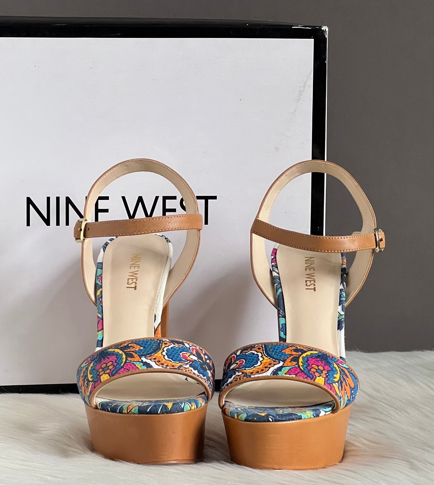 Nine West Carnation Platform Sandal