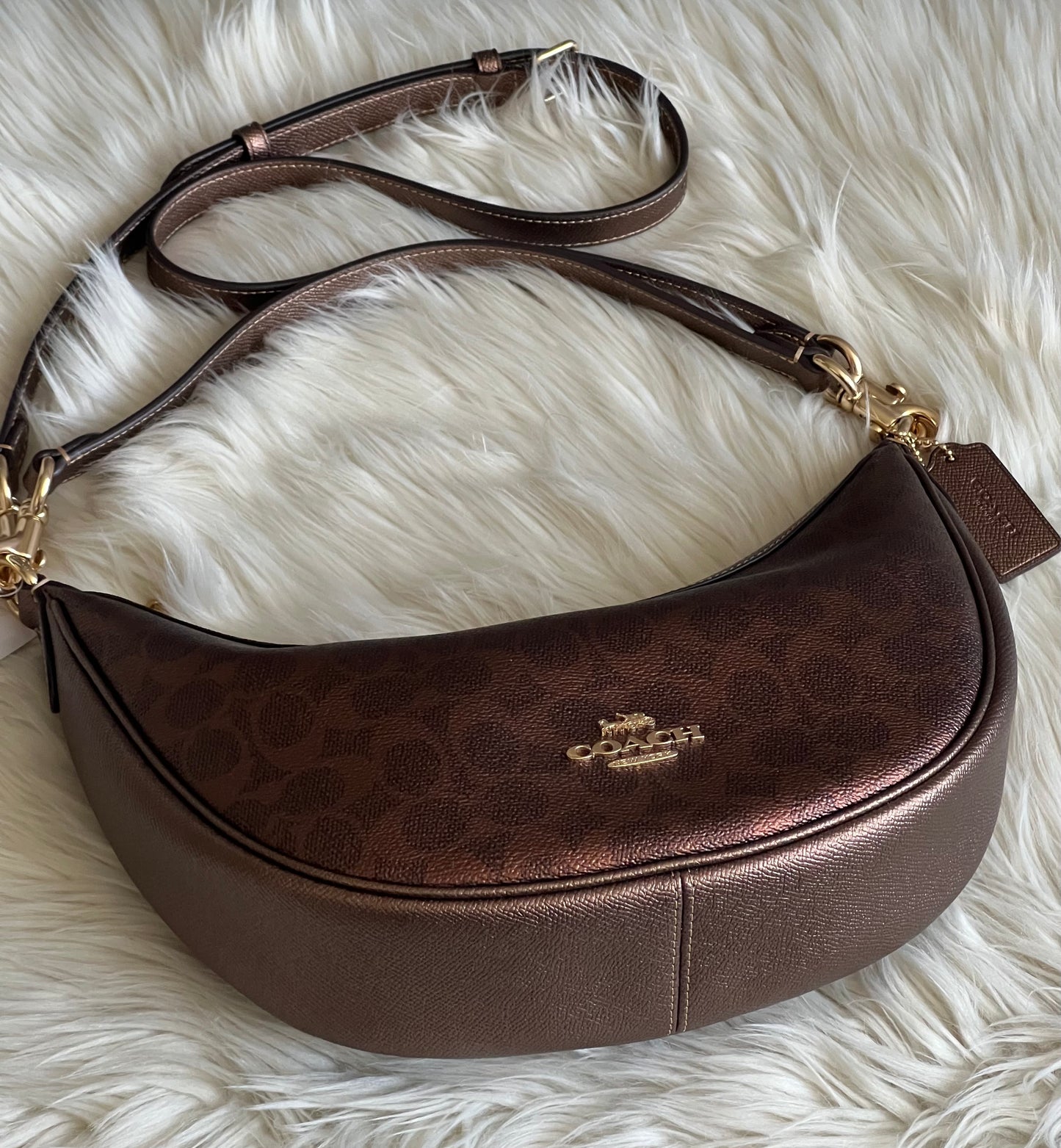 Coach Aria Shoulder Bag In Signature Canvas