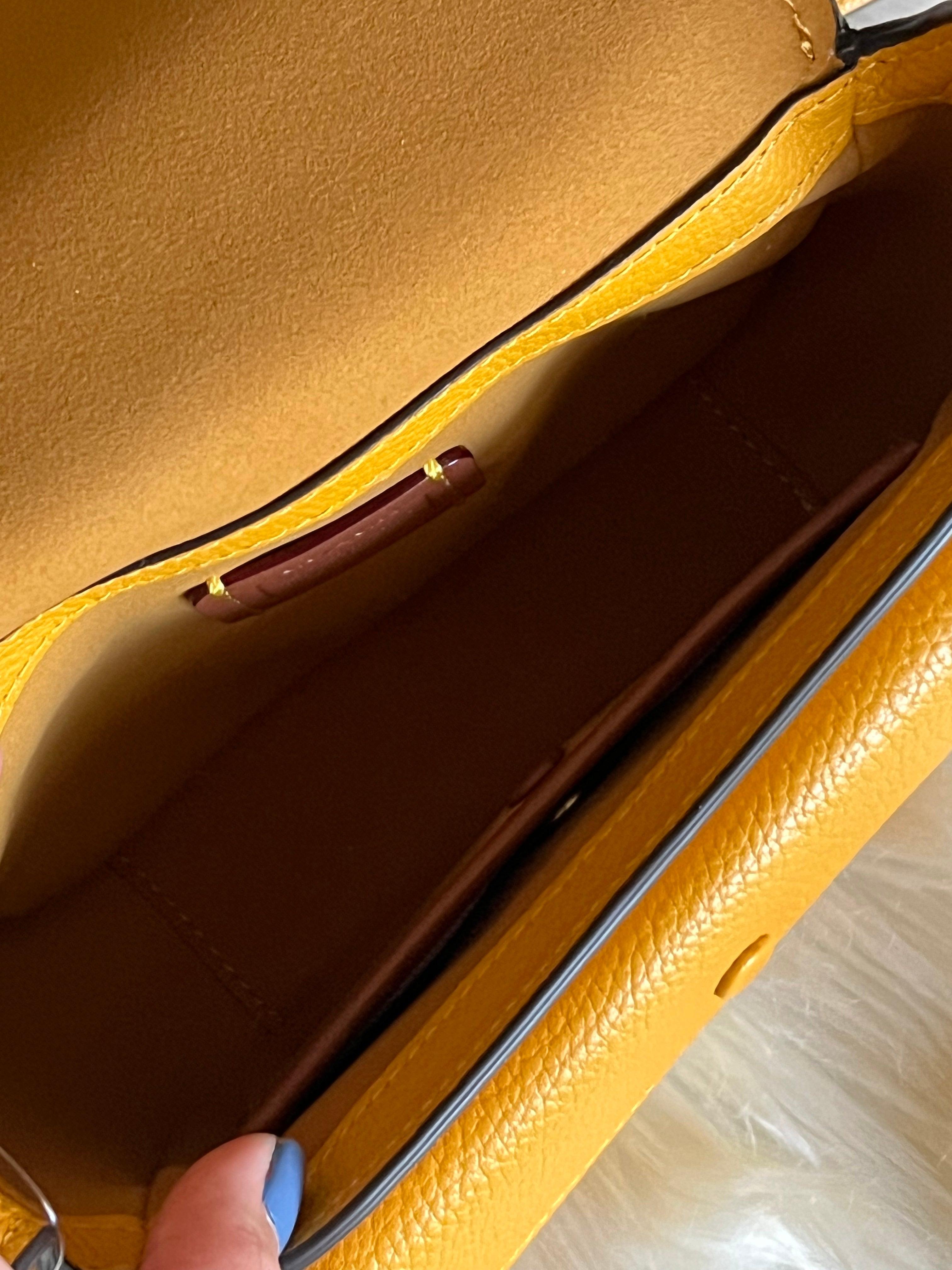 Coach Tabby Messenger 19 with Braid – Club de Mode