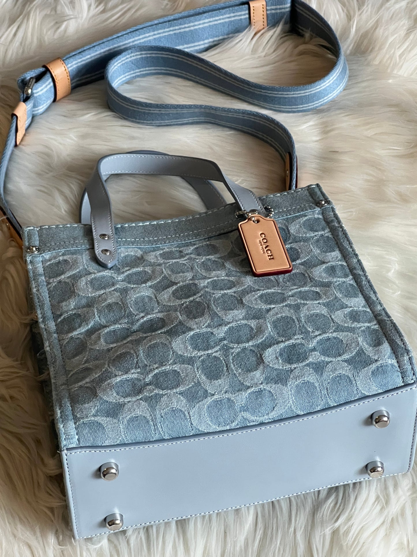 Coach Field Tote 22 in Signature Denim