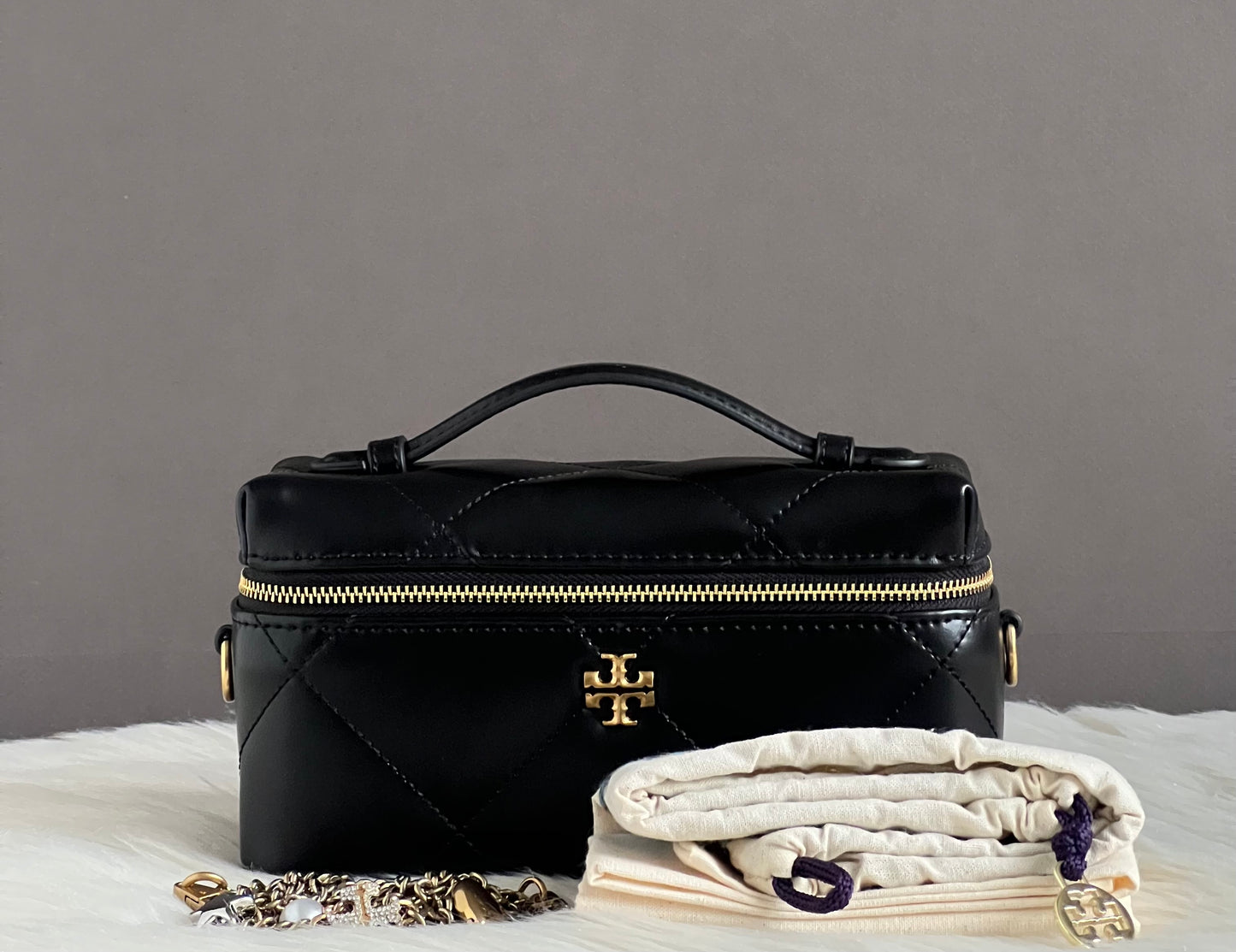 Tory Burch Kira Diamond Quilt Charm East-West Vanity Case