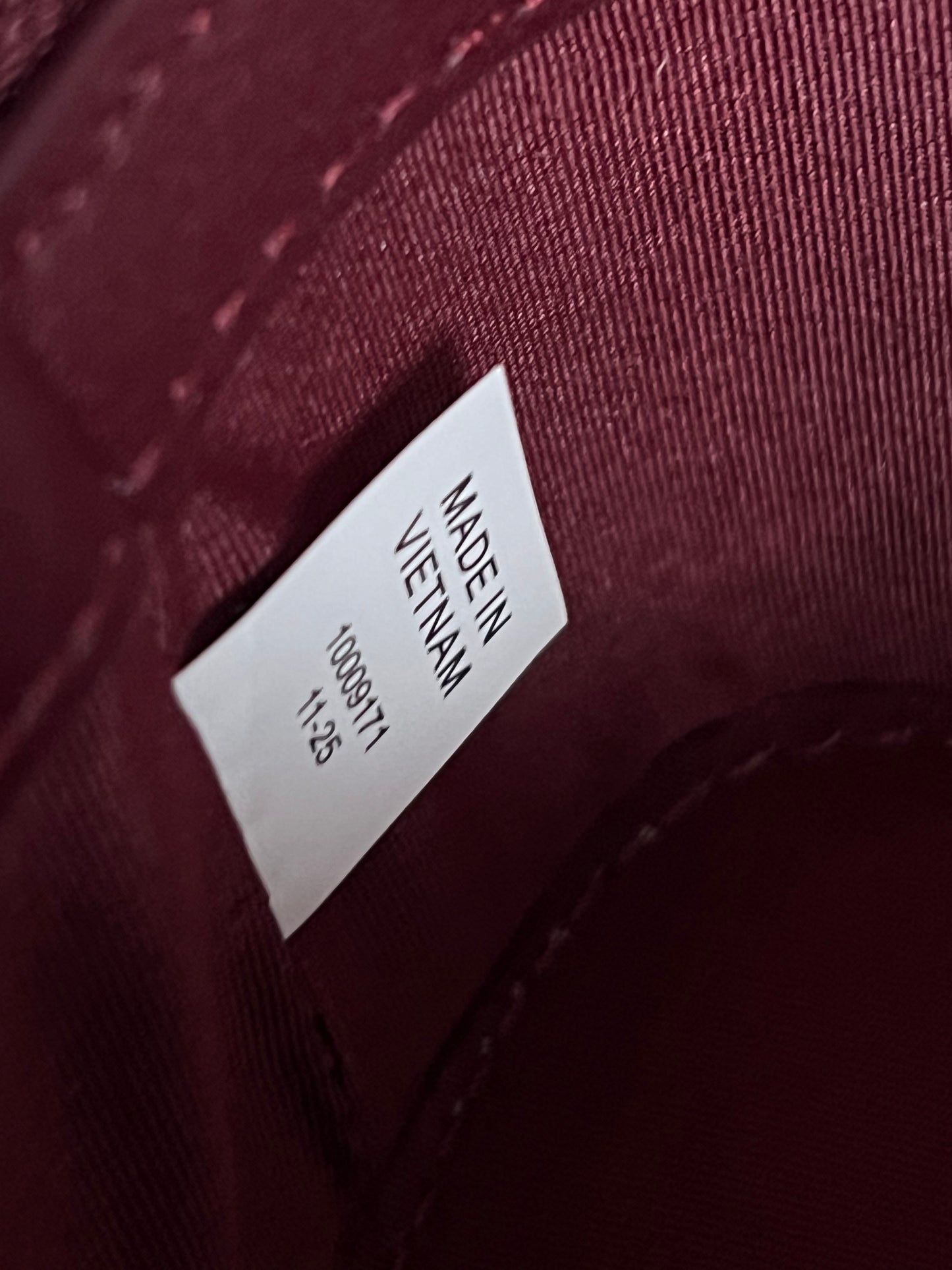 Tory Burch Kira Diamond Quilt Distressed Vanity Case