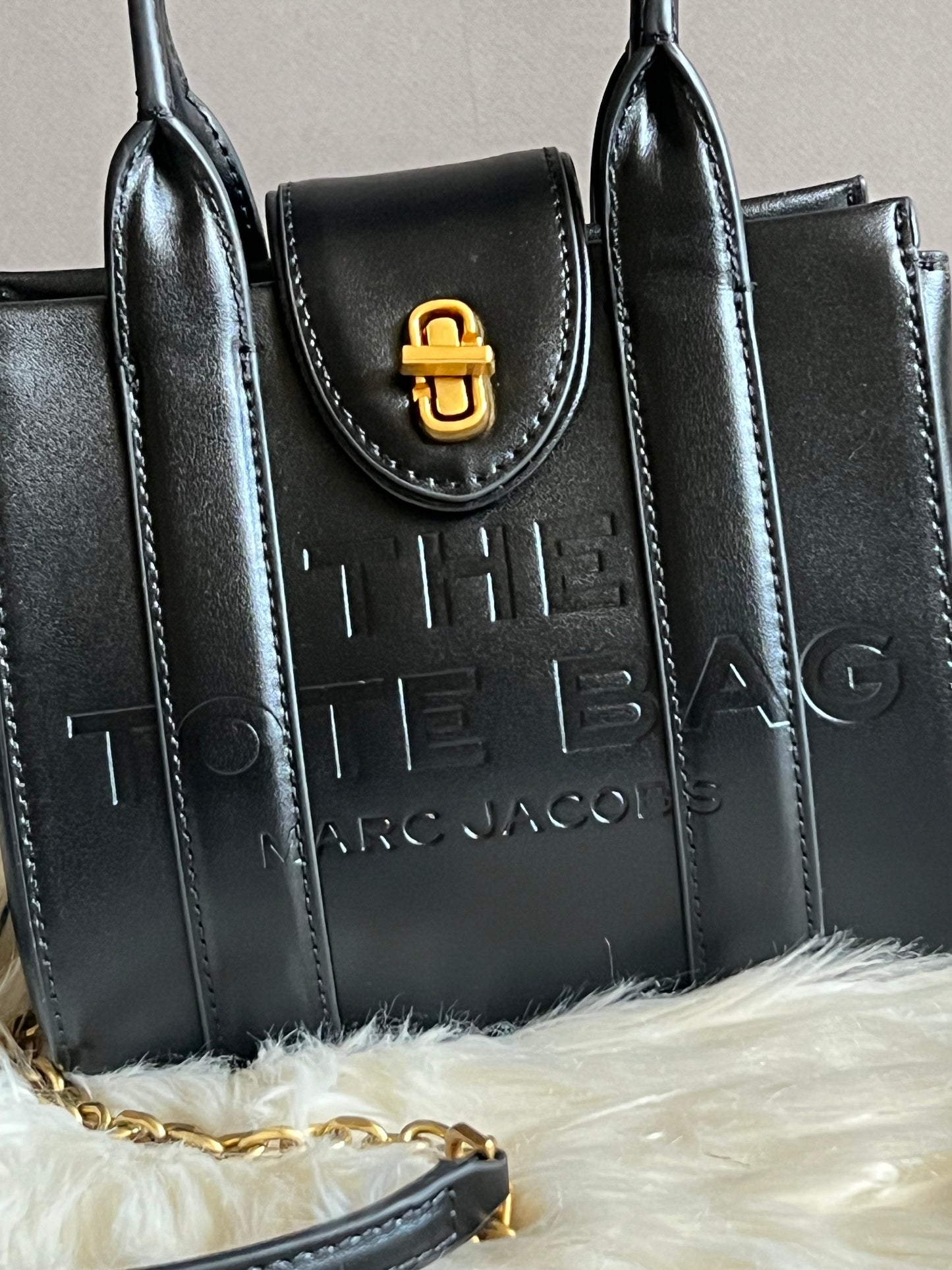 Marc Jacobs The Turnlock Crossbody Tote Bag