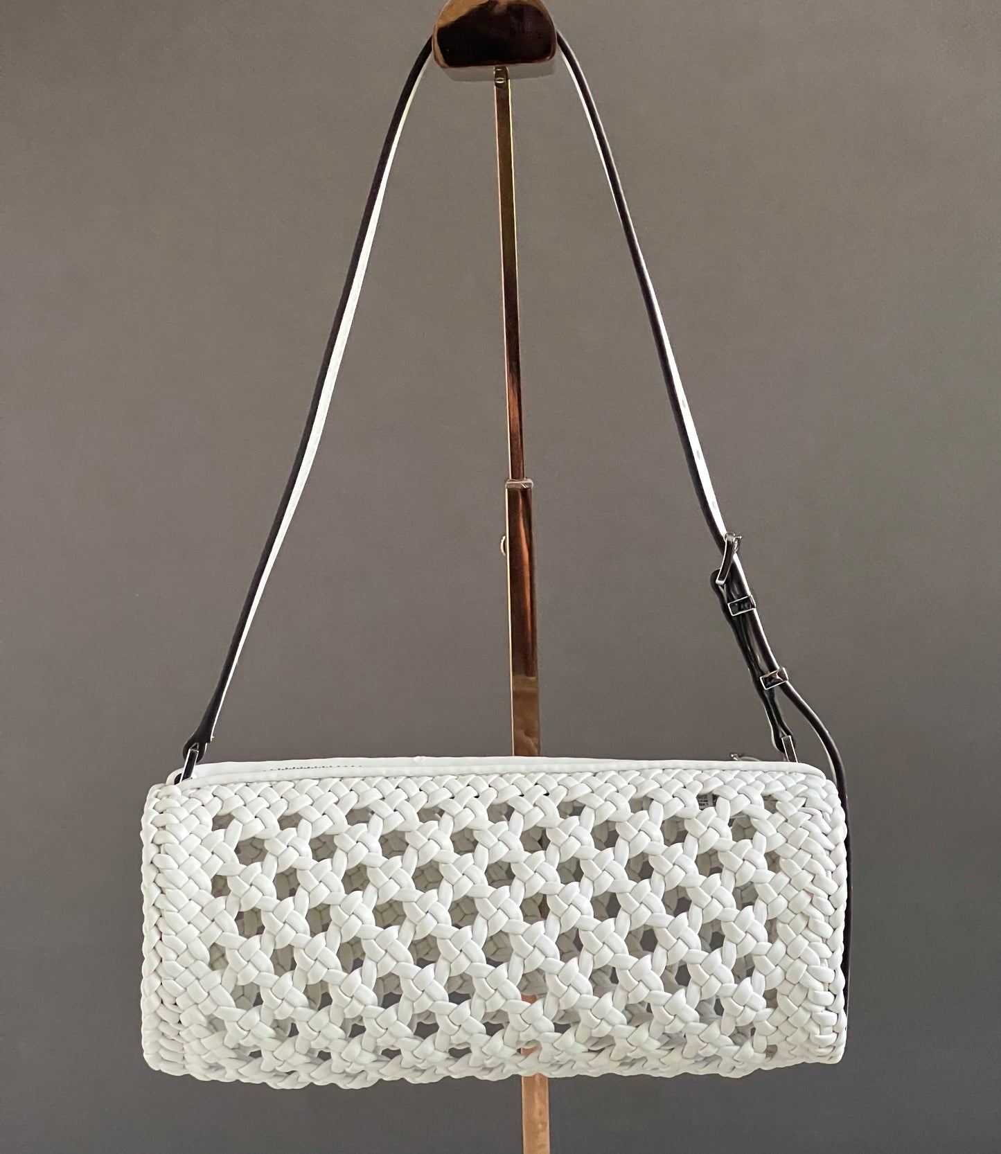 Michael Kors Izzy Small Crocheted Barrel Pochette