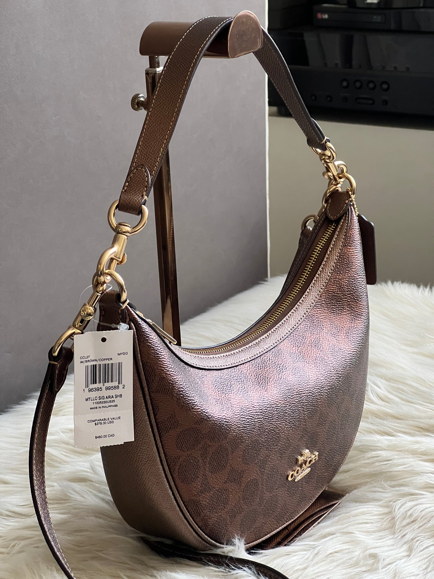 Coach Aria Shoulder Bag In Signature Canvas