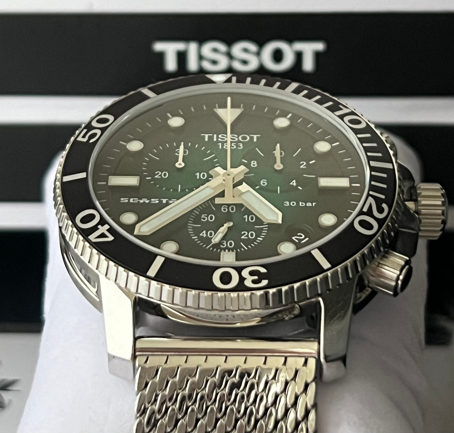 Tissot Men’s Seastar 1000 Quartz Chronograph Watch