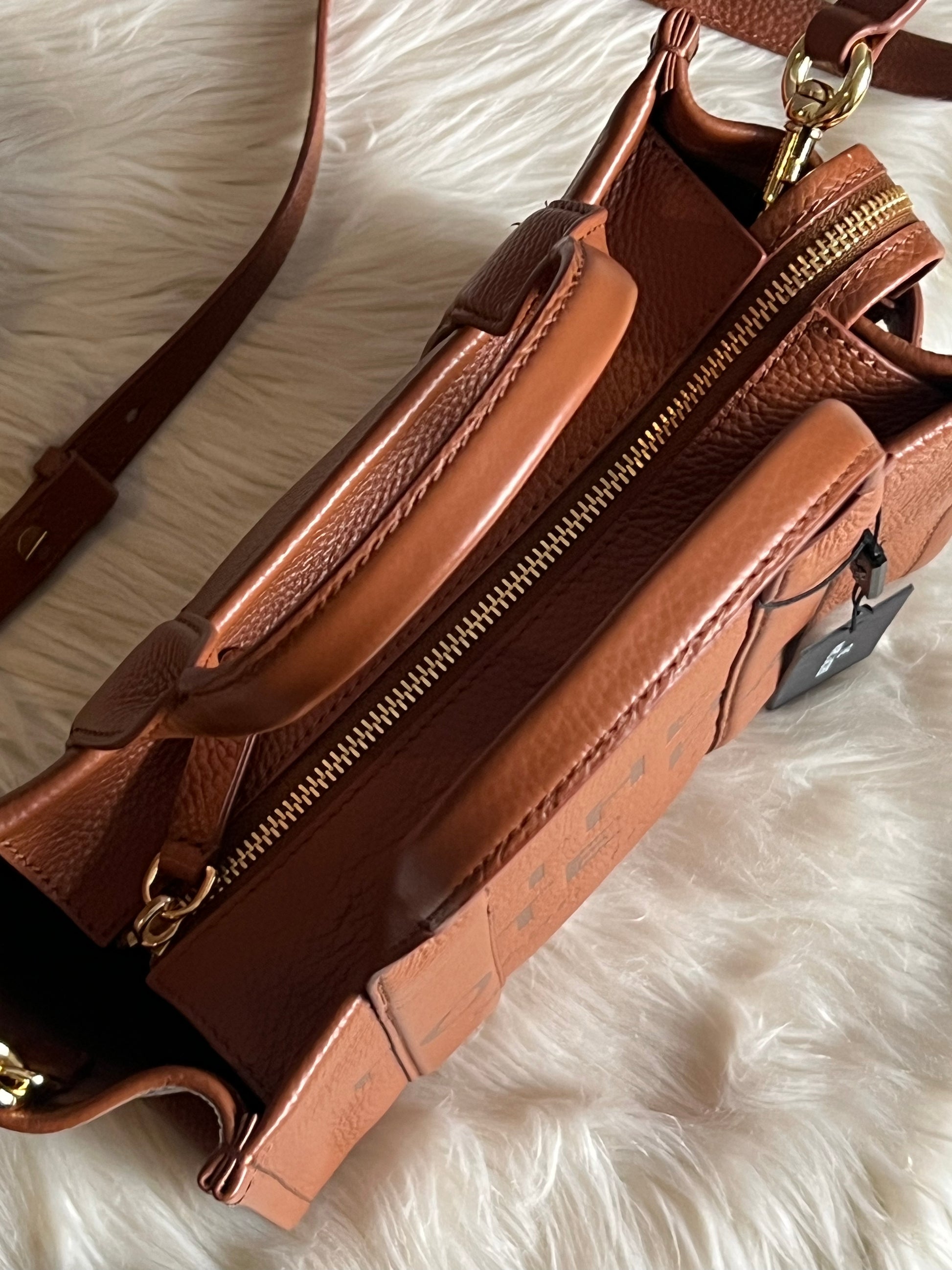 Marc Jacobs The Leather Mini Tote Bag – Club de Mode