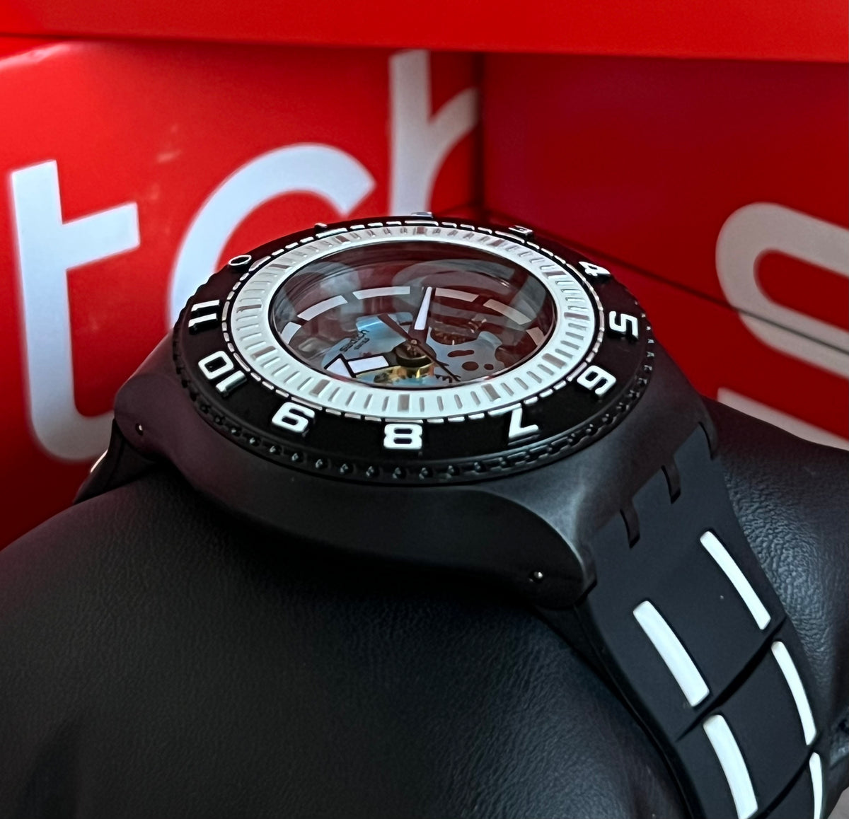Swatch Feel The Sea Watch