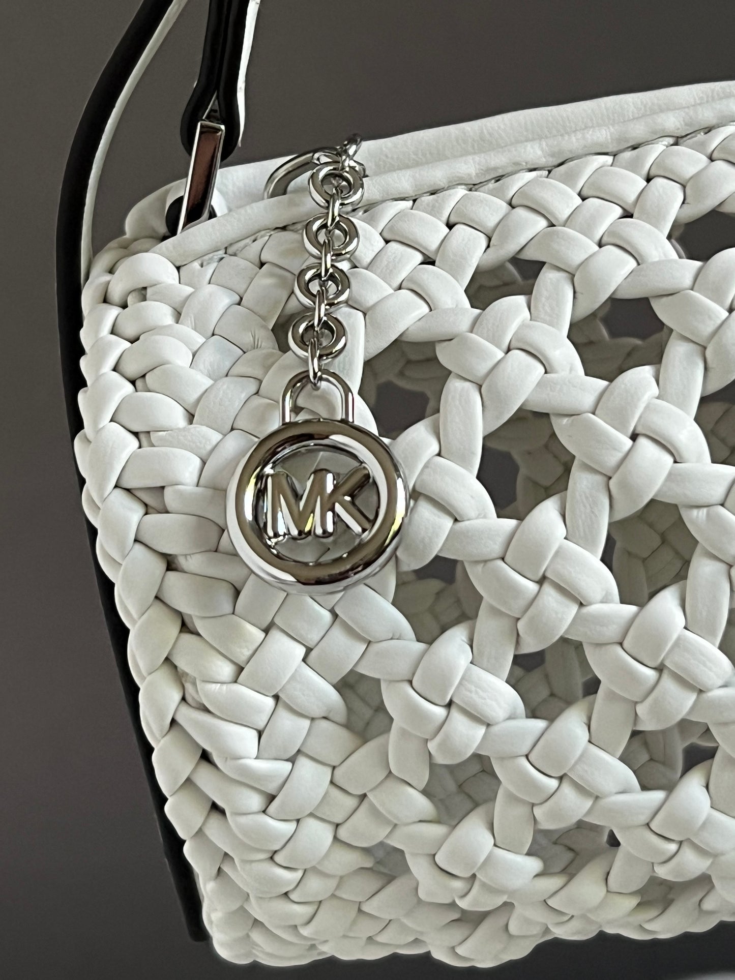Michael Kors Izzy Small Crocheted Barrel Pochette