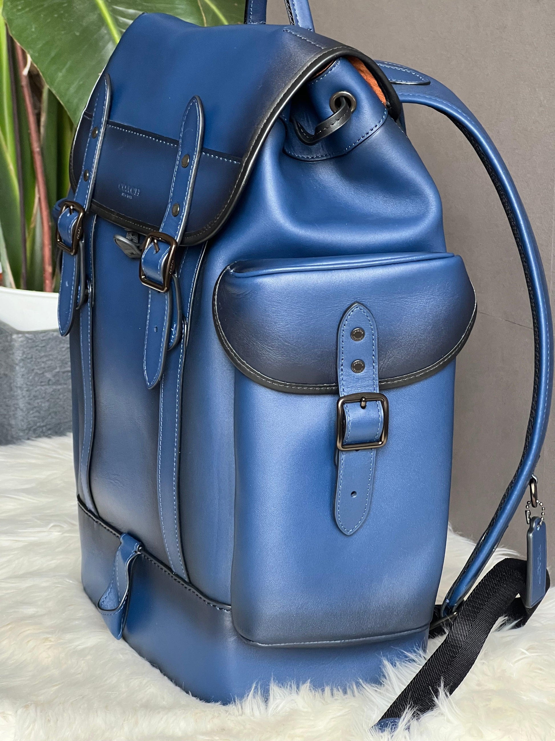coach blue leather backpack Coach Hitch Backpack – Club de Mode