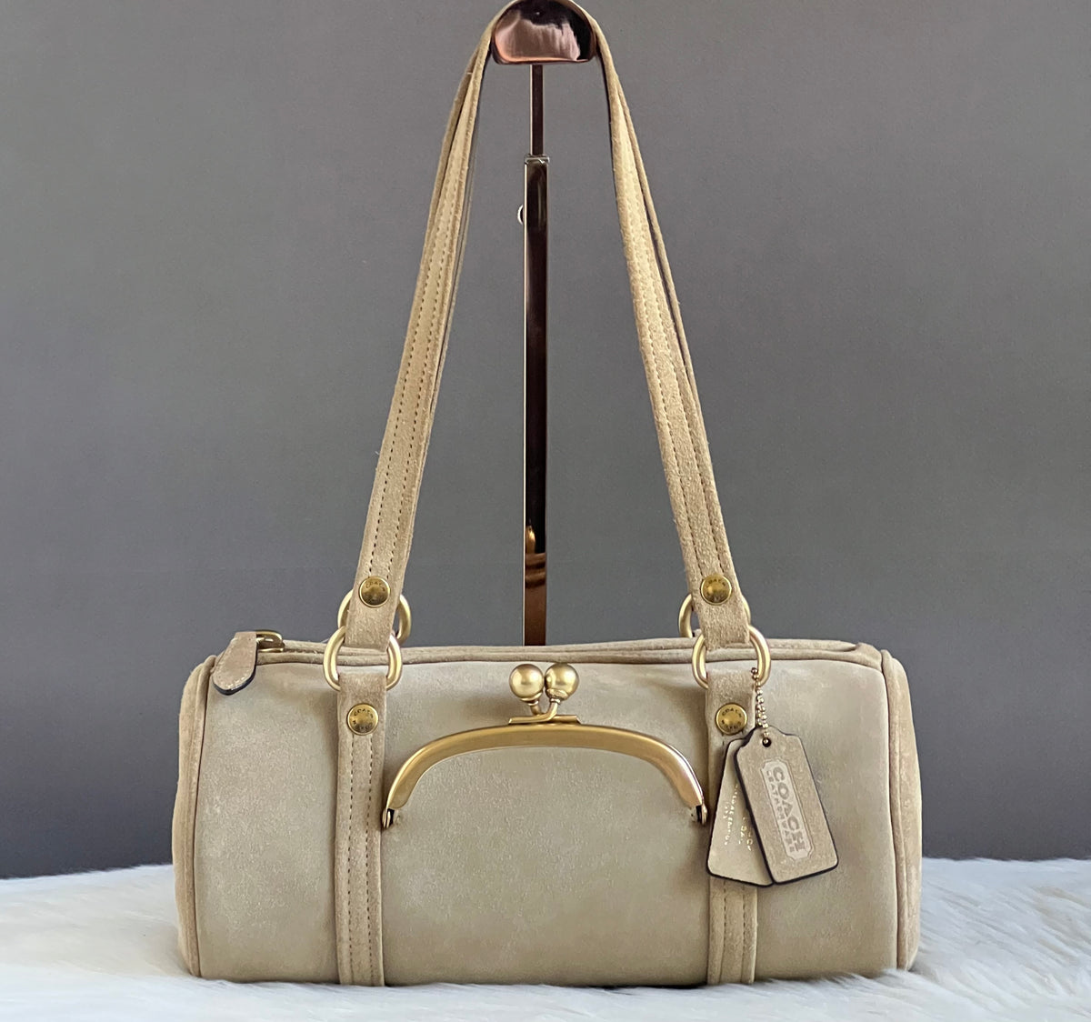 Coach Kisslock Barrel Bag 28