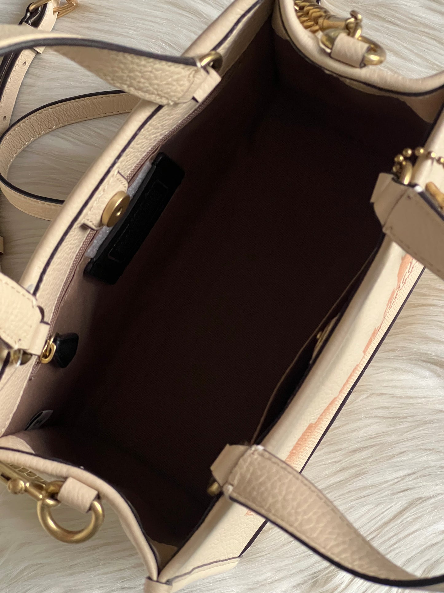 Coach X Jennifer Lopez Dempsey Tote 22 Bag