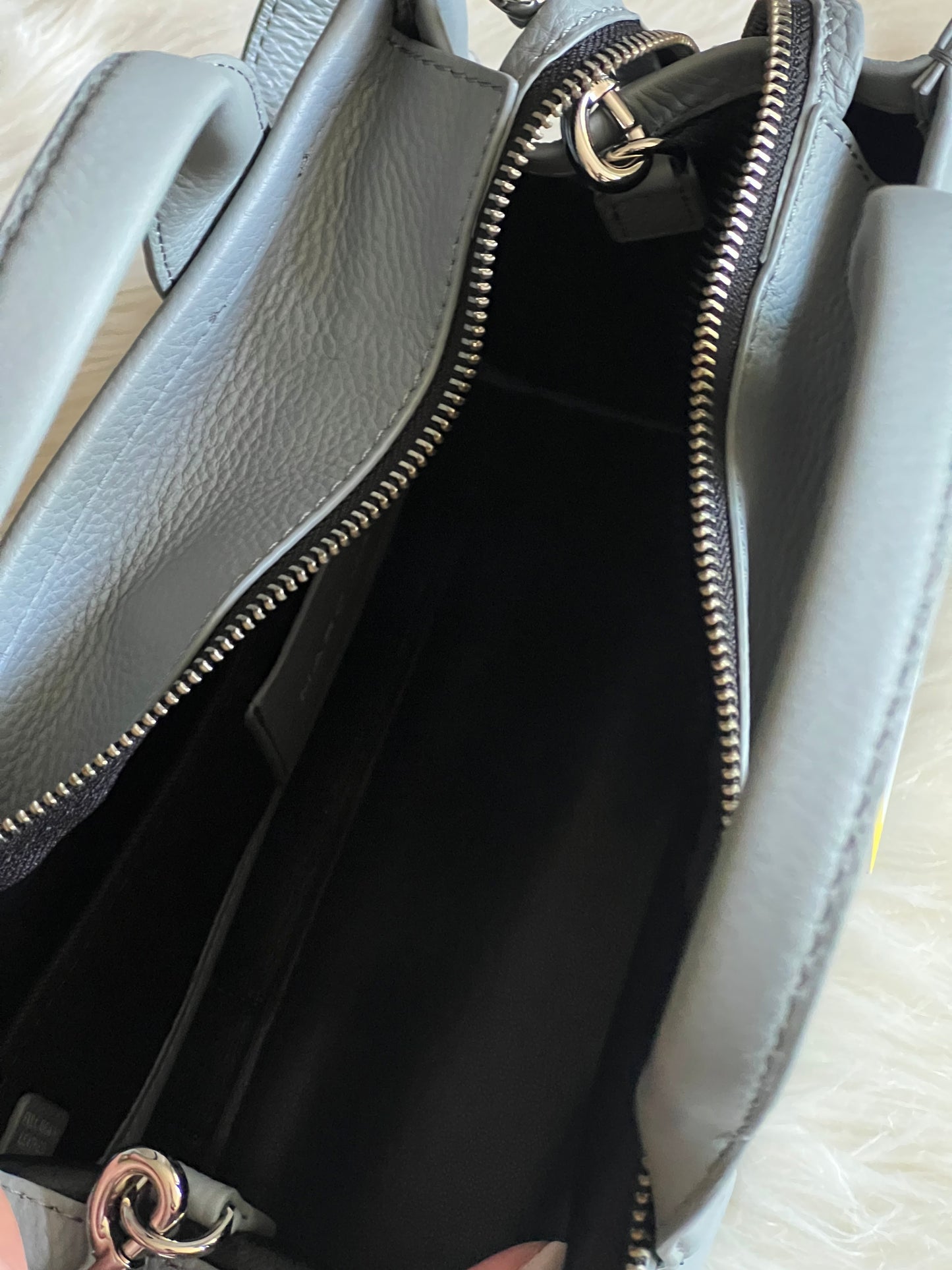 Marc Jacobs The Leather Small Tote Bag