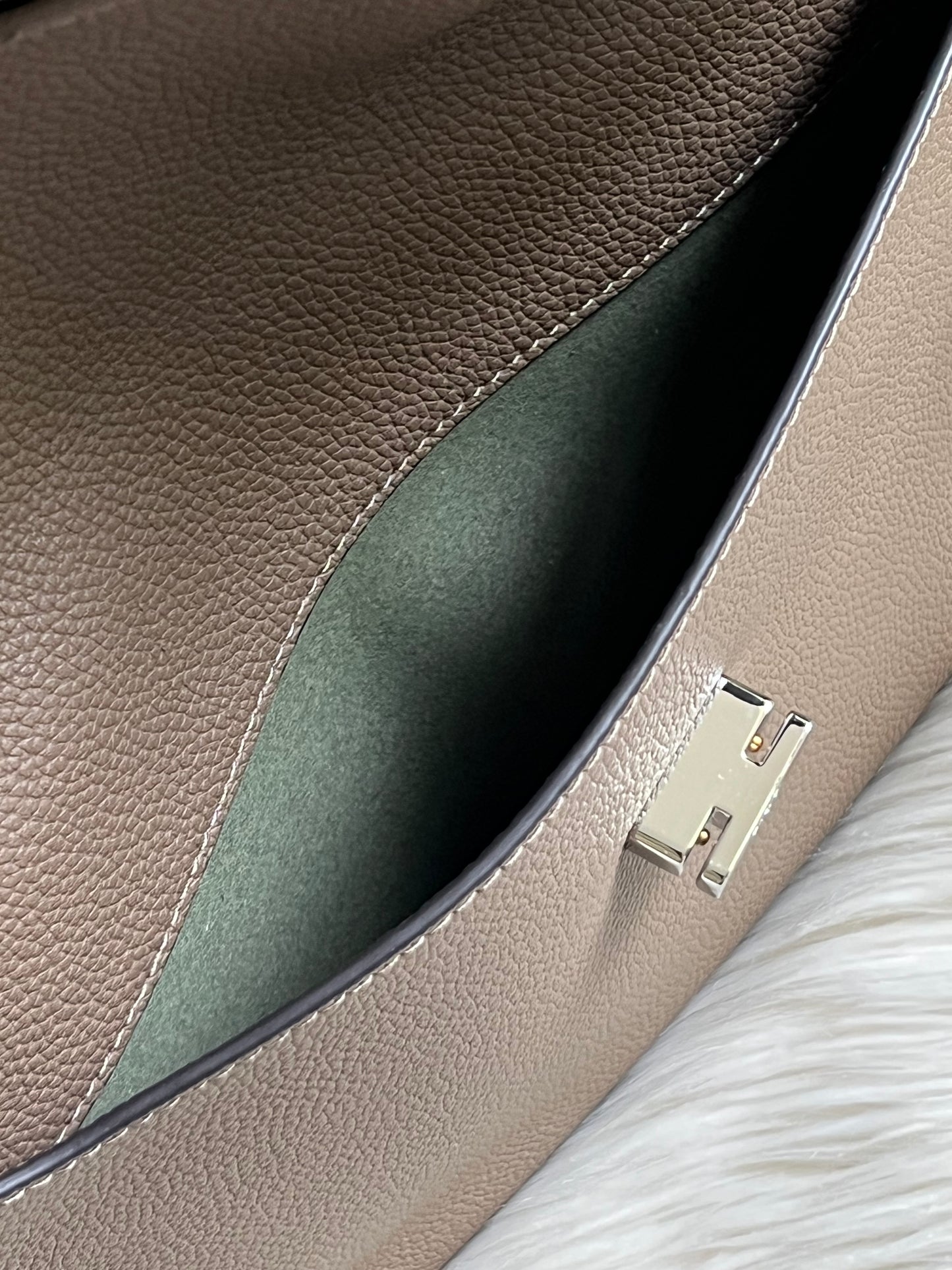 Tory Burch Large Lee Radziwill Shoulder Bag