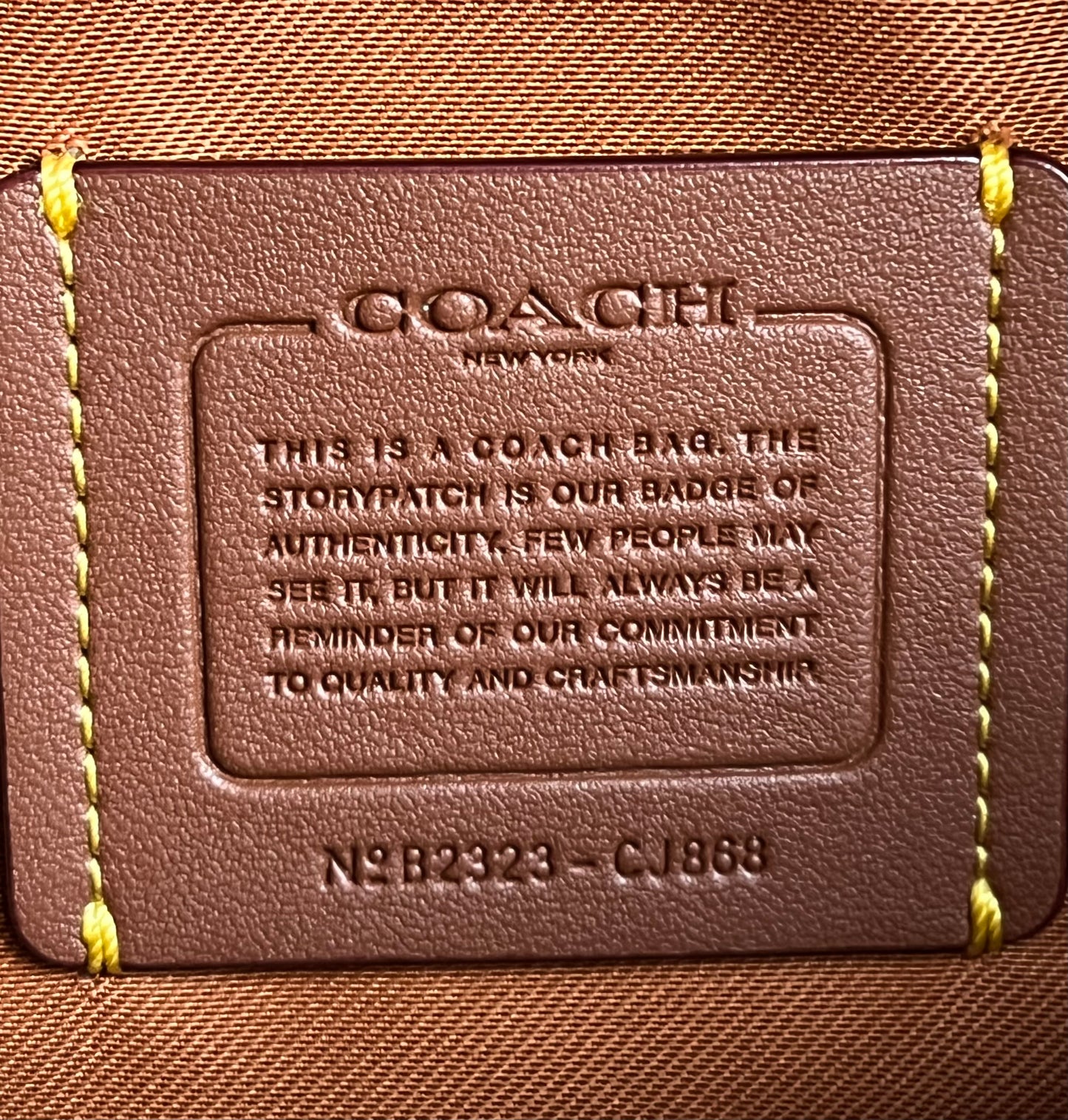 Coach Essential Pouch 28