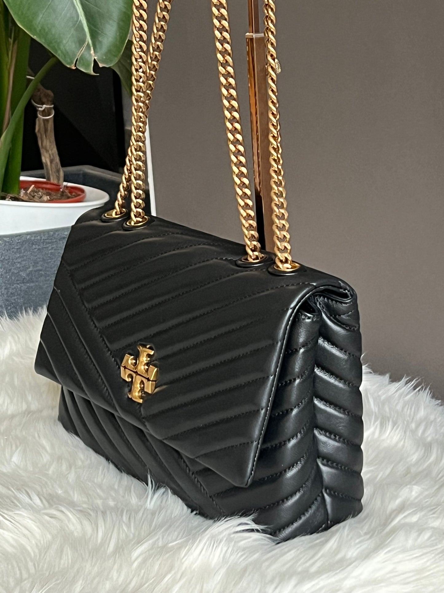 Tory Burch Kira Chevron Convertible Shoulder Bag