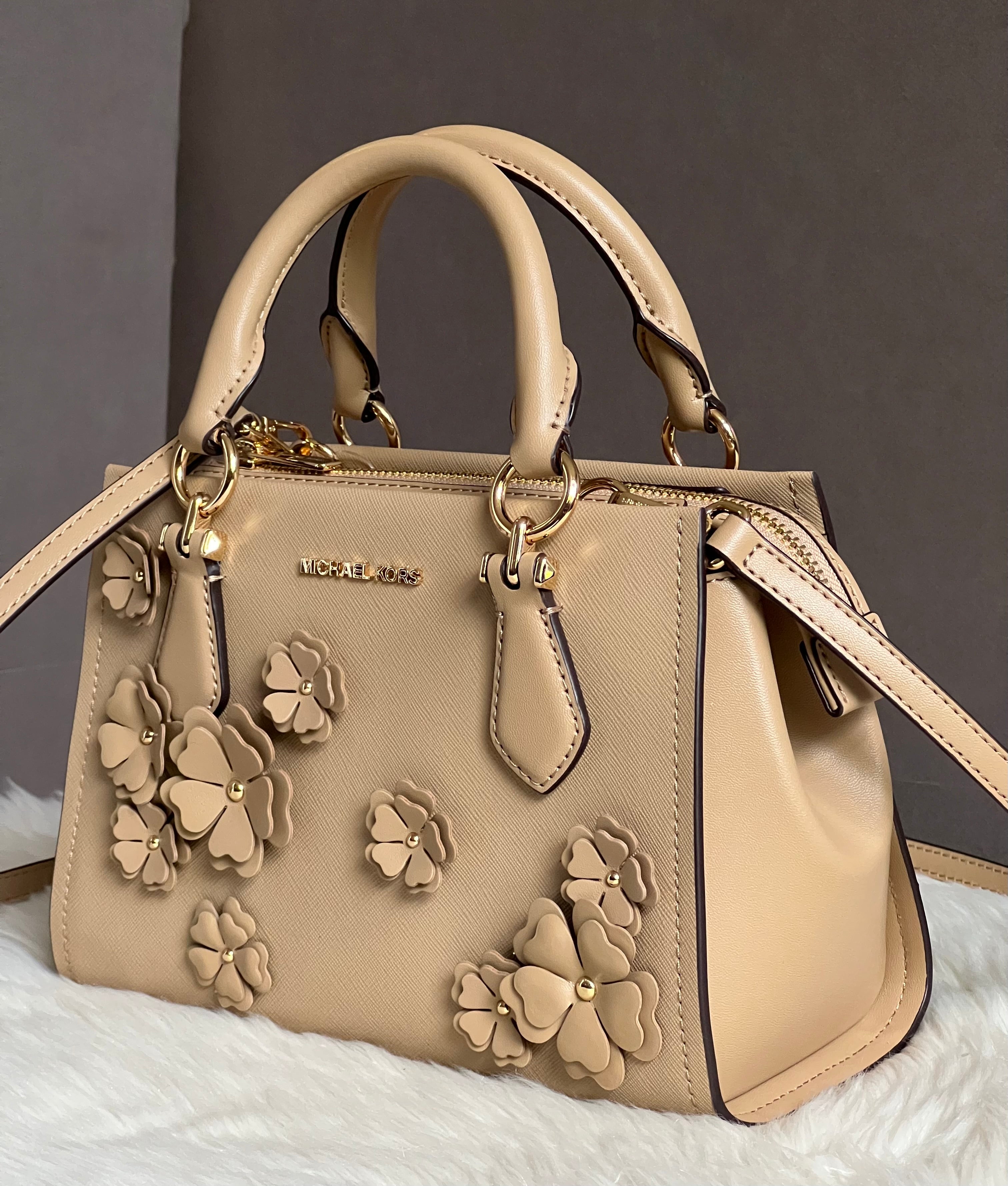 Michael Kors Marilyn Small Floral Embellished Satchel – Club de Mode