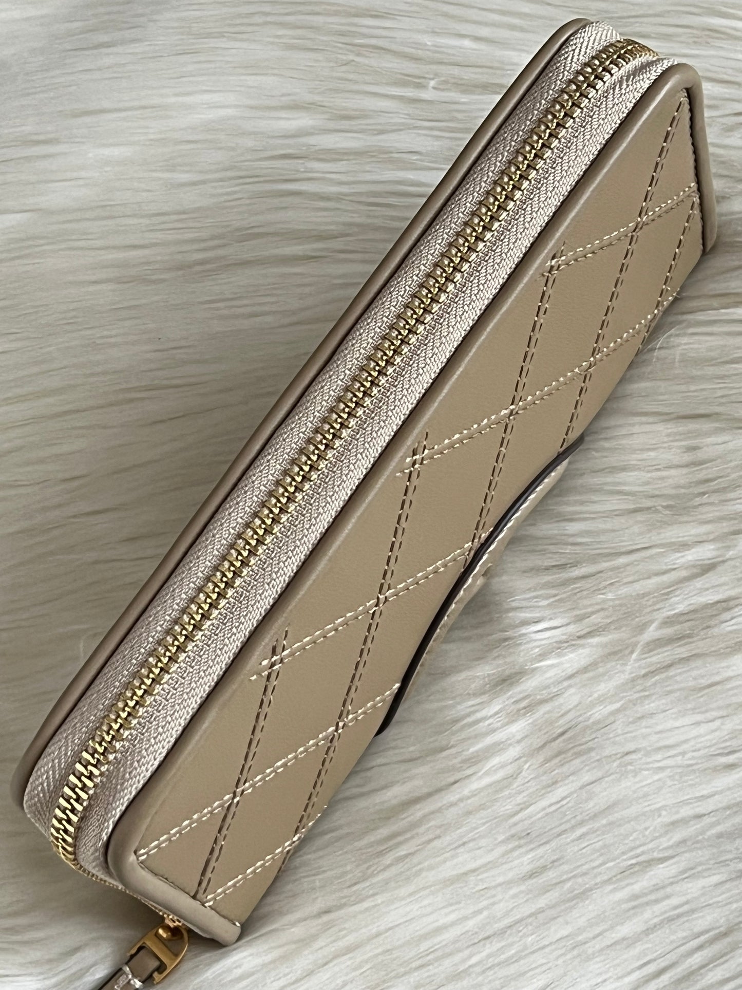 Tory Burch Fleming Soft Zip Continental Wallet